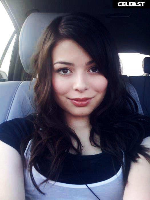 Miranda Cosgrove Image 2655196