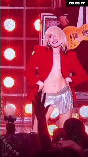 Miley Cyrus Image 26569605