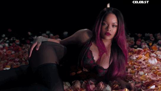 Rihanna Image 26541684
