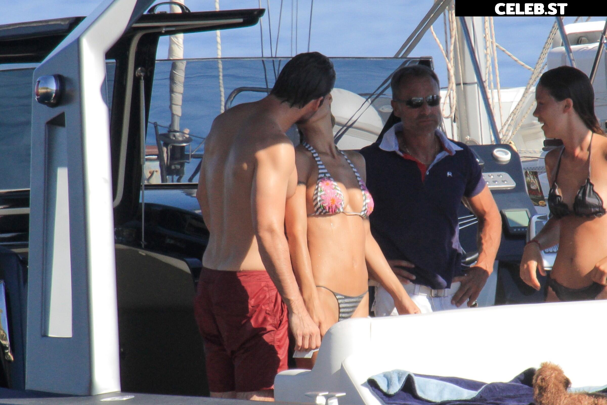 Michelle Hunziker Image 2651753