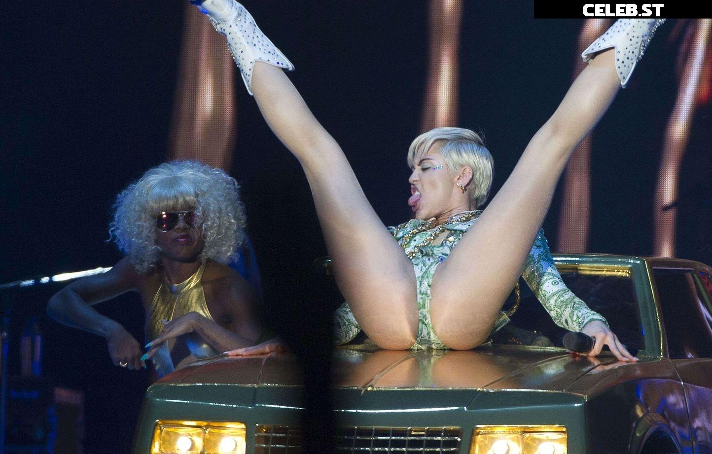 Miley Cyrus Image 26517762