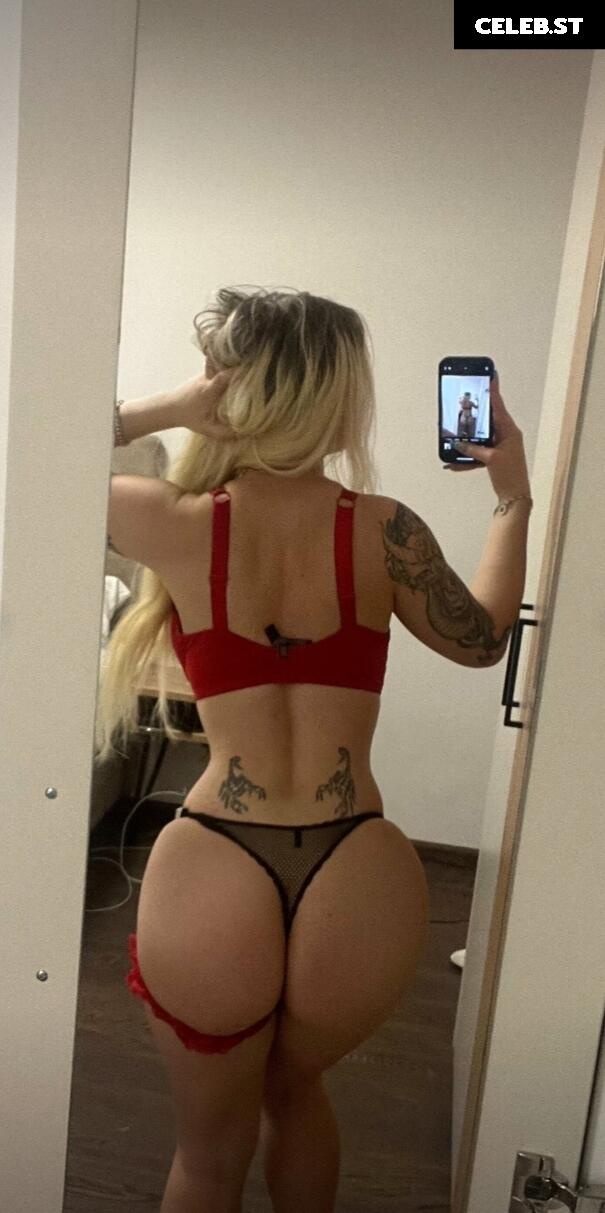 Celine Schneider Image 2651737