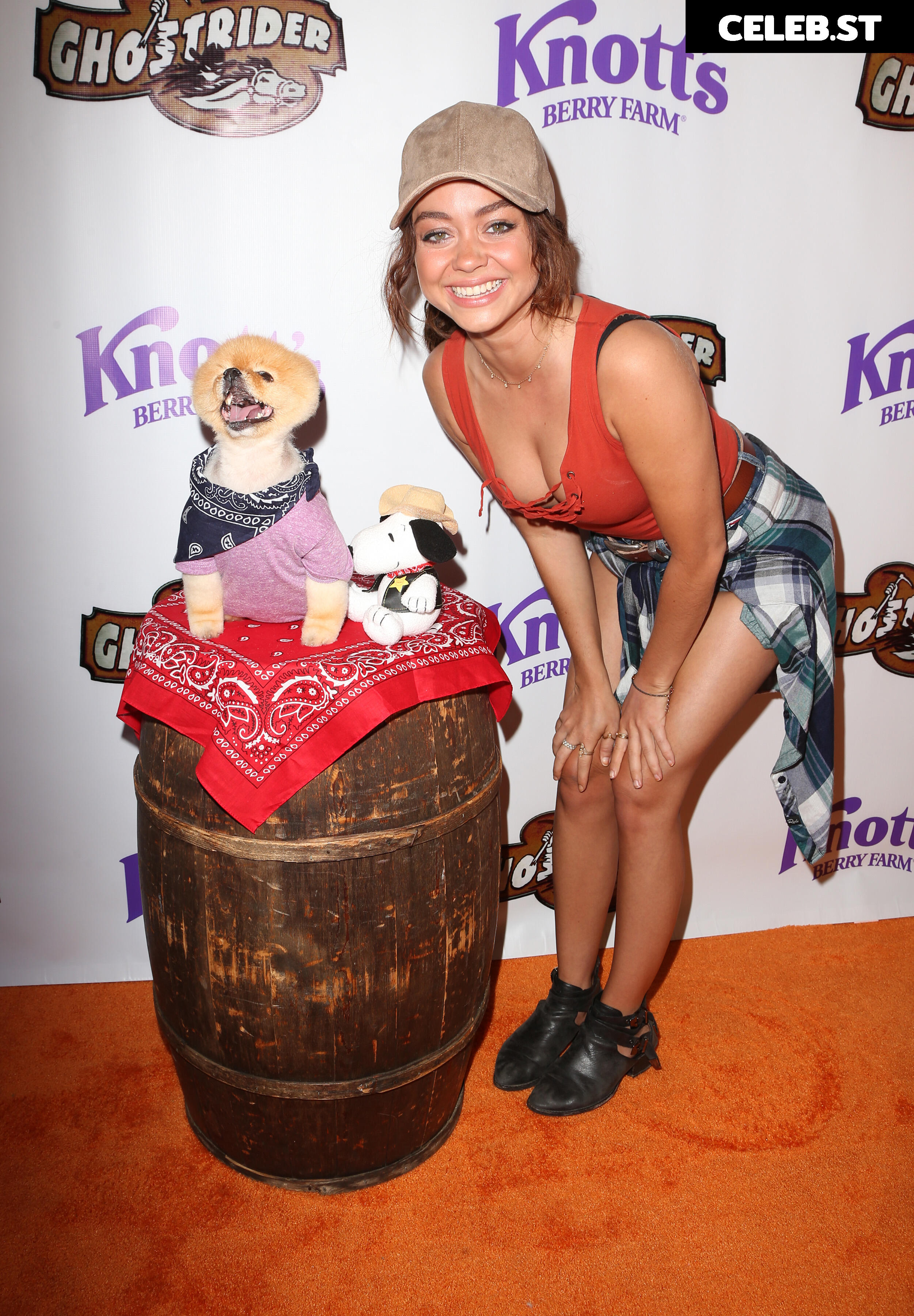 Sarah Hyland Image 2651224