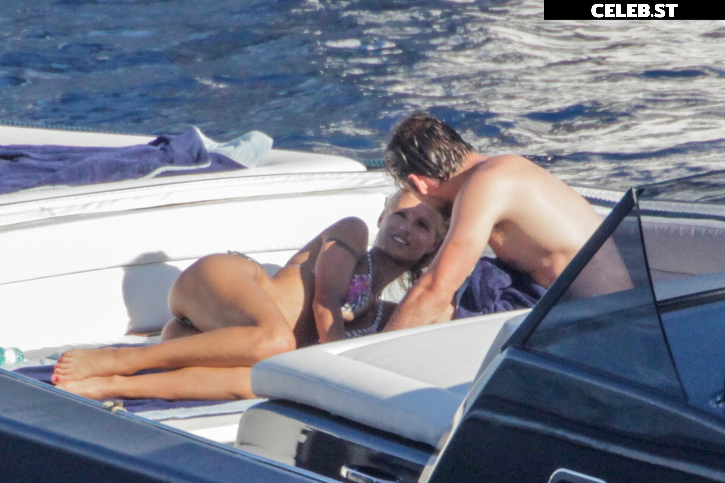 Michelle Hunziker Image 2651924