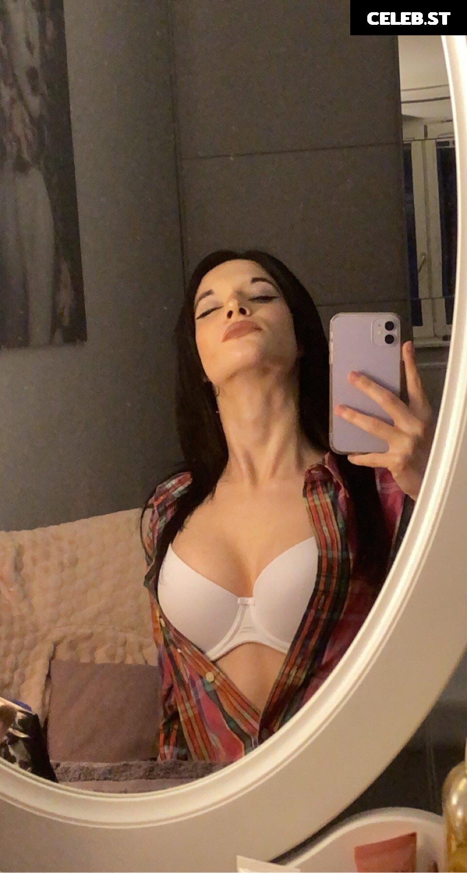 Naya Dickson Image 2652152