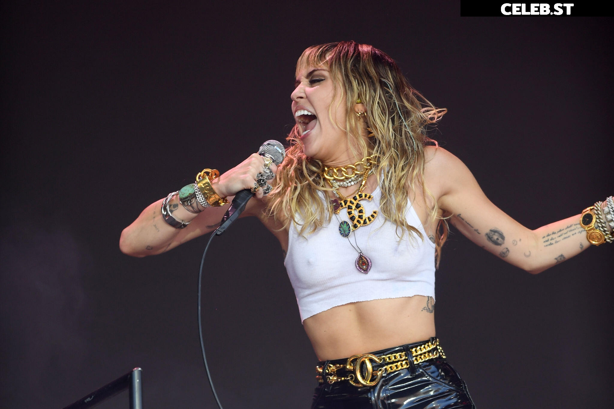 Miley Cyrus Image 26521079