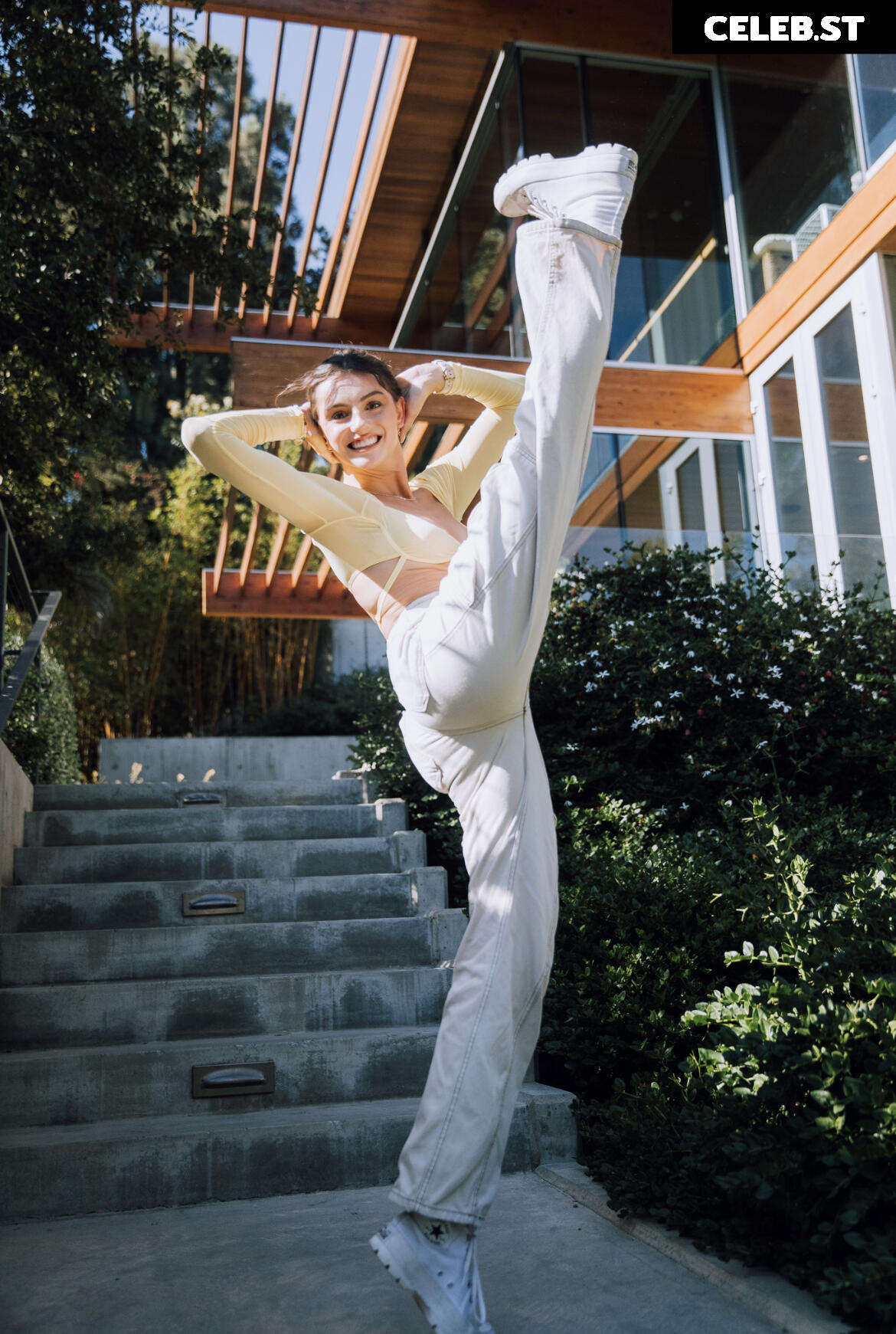 Savannah Demers Image 2652226