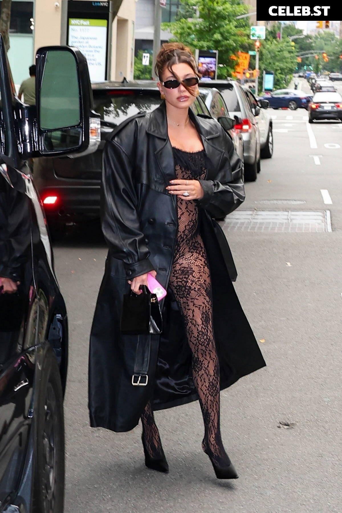 Hailey Bieber Image 26538822