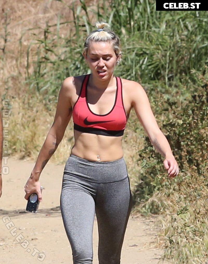 Miley Cyrus Image 26504737