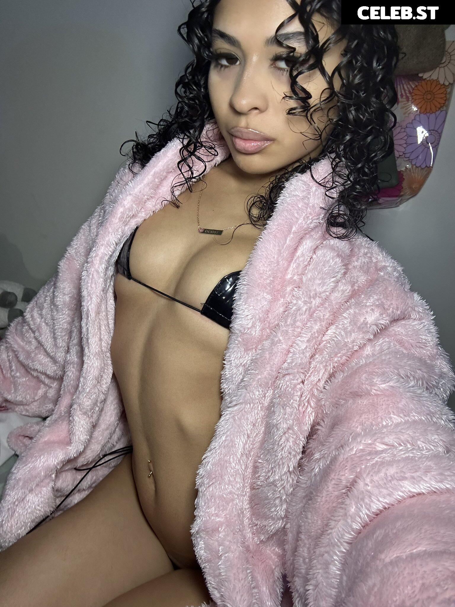 chxrrybombxo / trinitiielise / trinitielise Image 26594480
