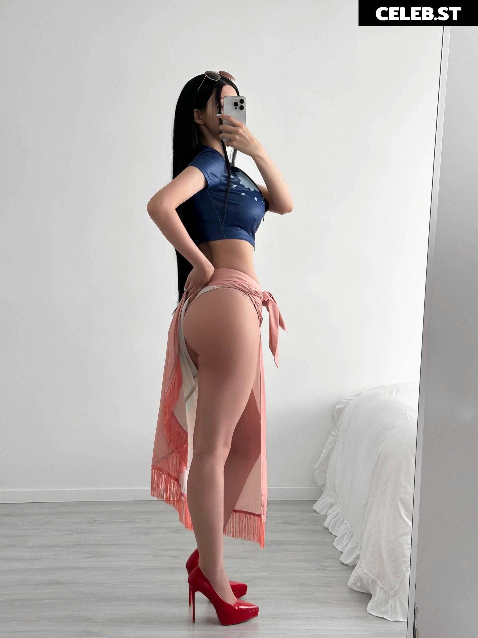 Julia Majch | Jiascos Image 26596064