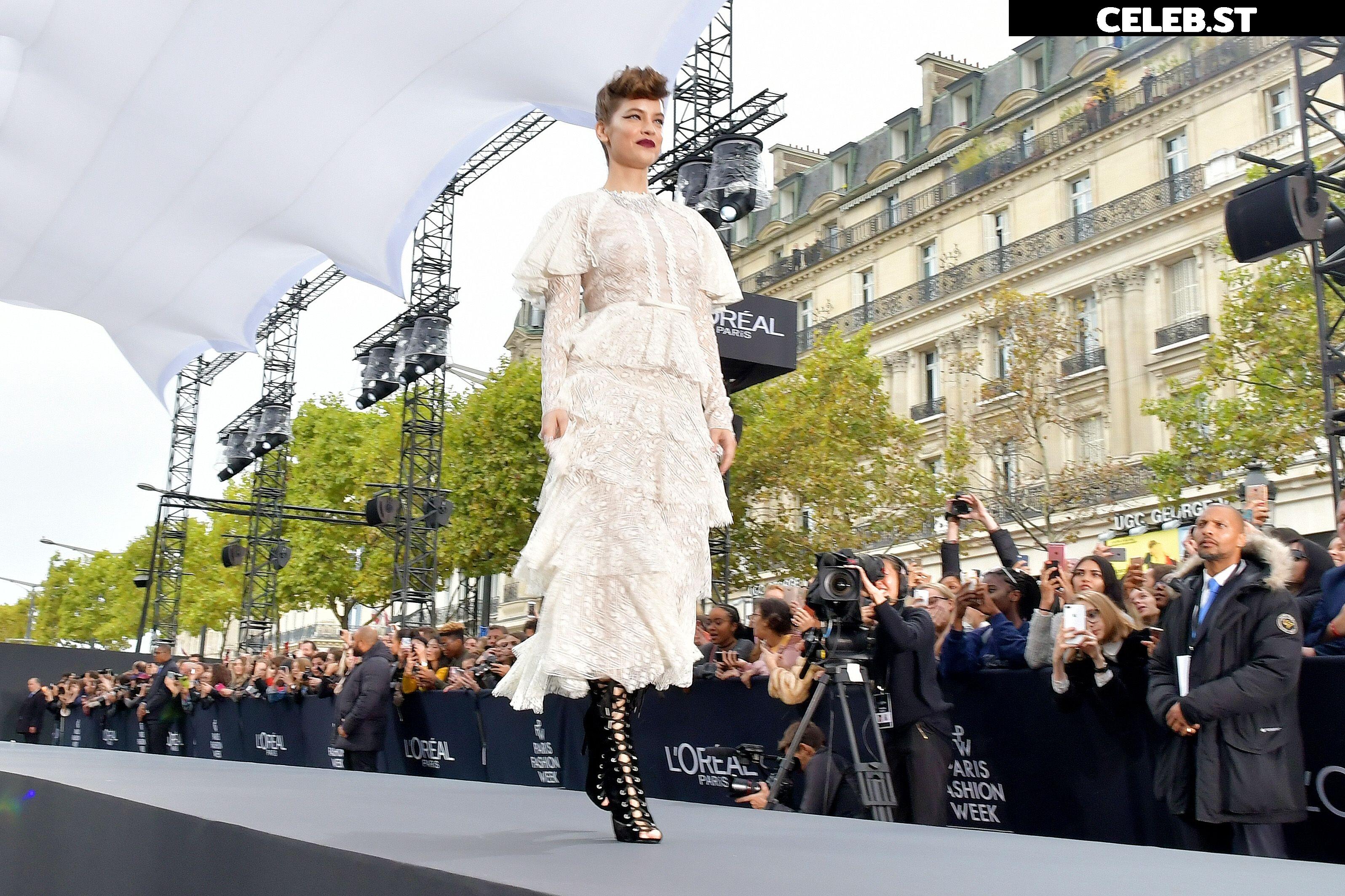Barbara Palvin Image 26466846