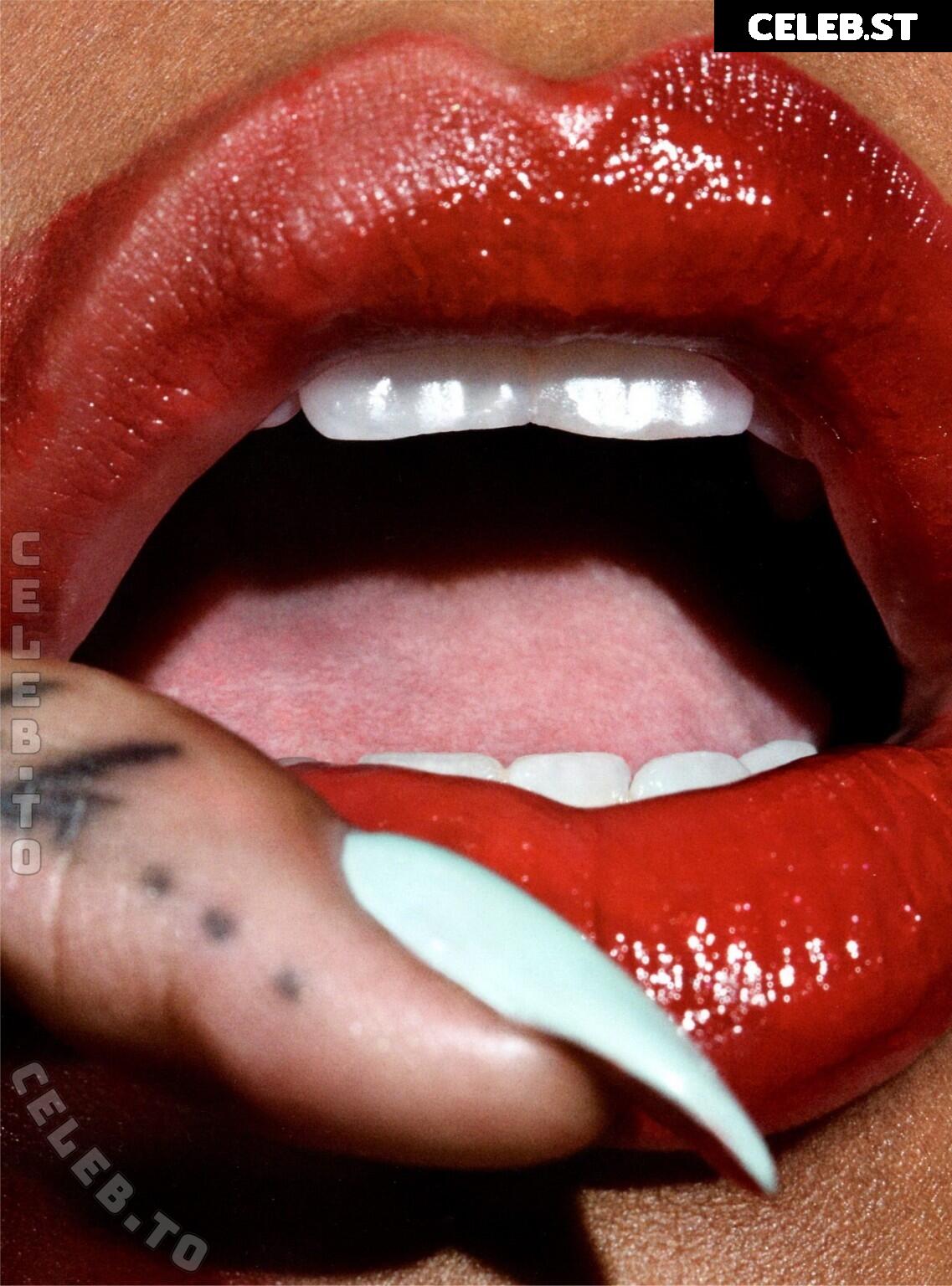 Rihanna Image 26470708