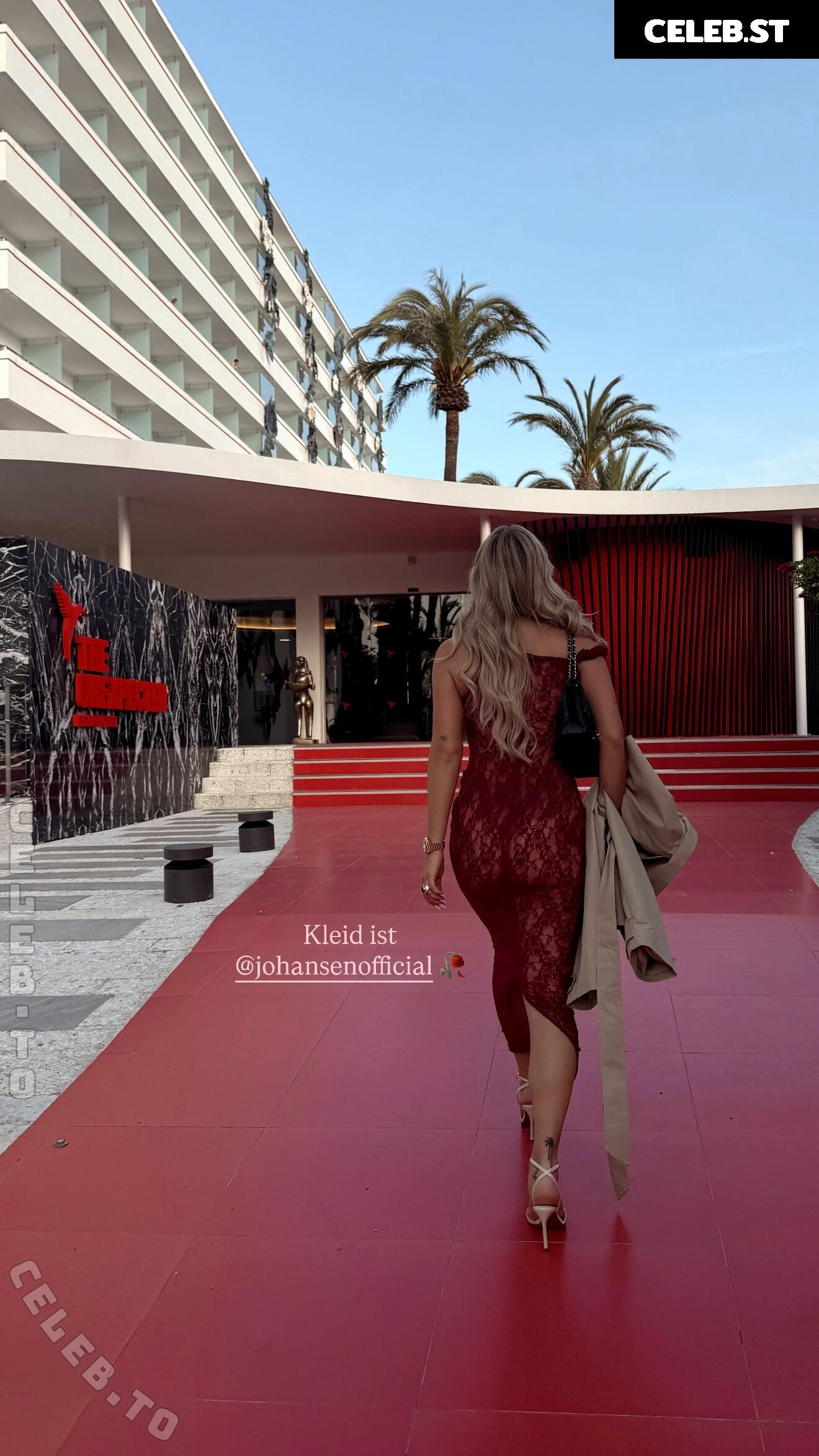 Dagi Bee Image 26447644
