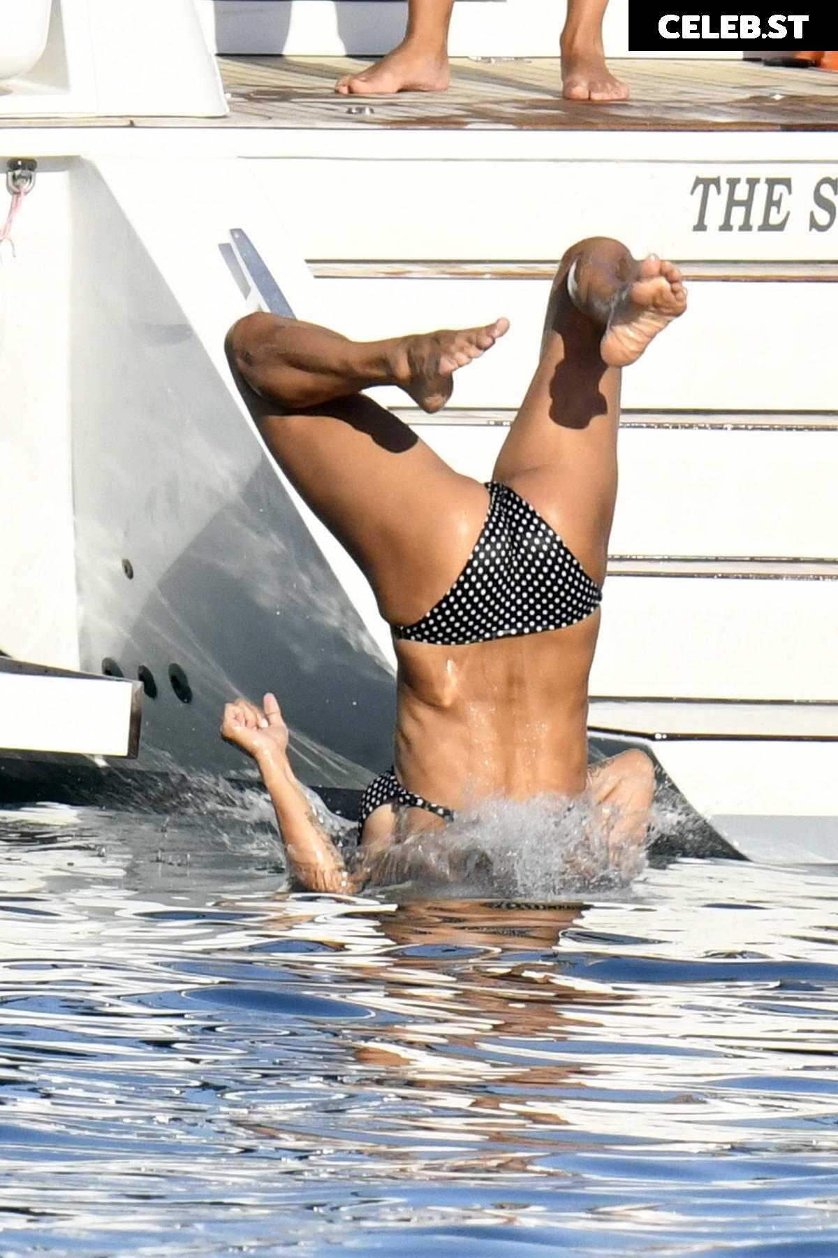 Elisabetta Canalis Image 26443004