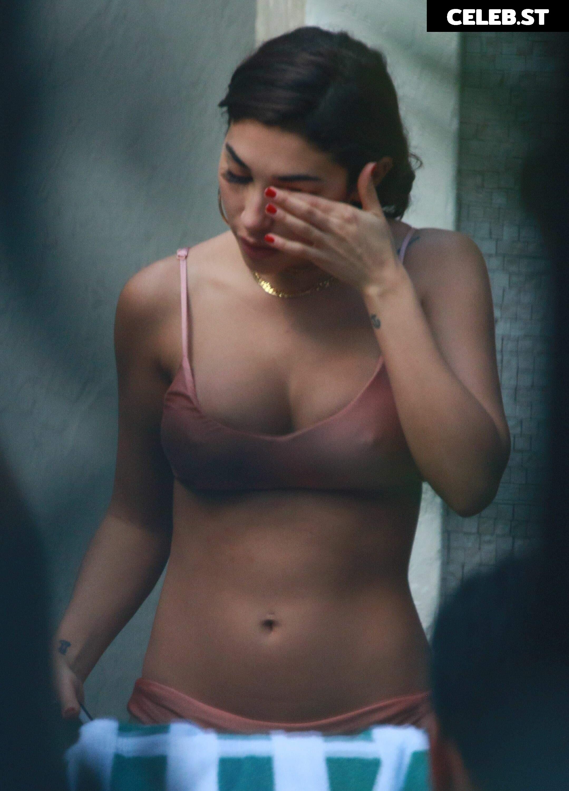 Chantel Jeffries Image 26498240