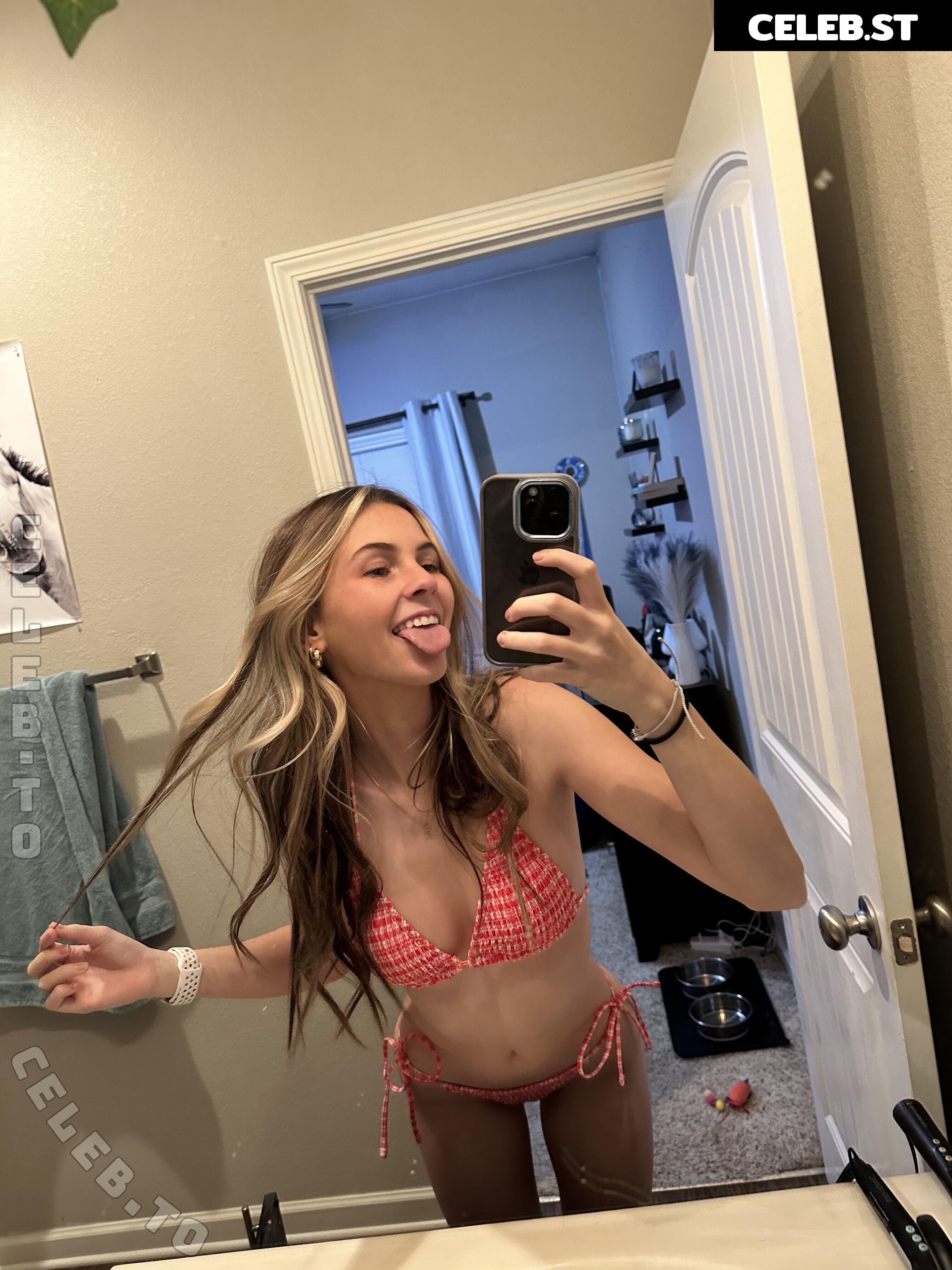 Lexi Smith Image 26357299
