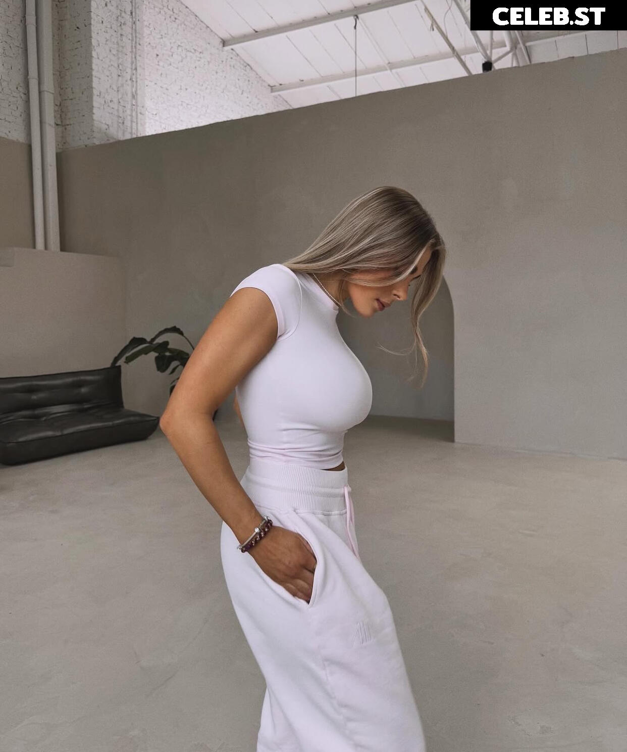 Lenaknk Image 26366585