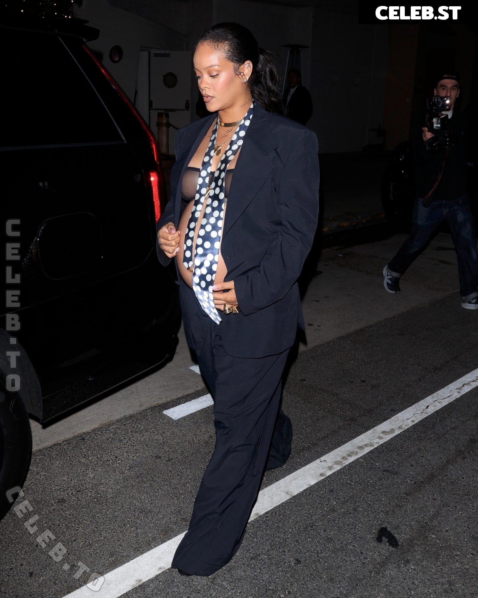 Rihanna Image 26348332