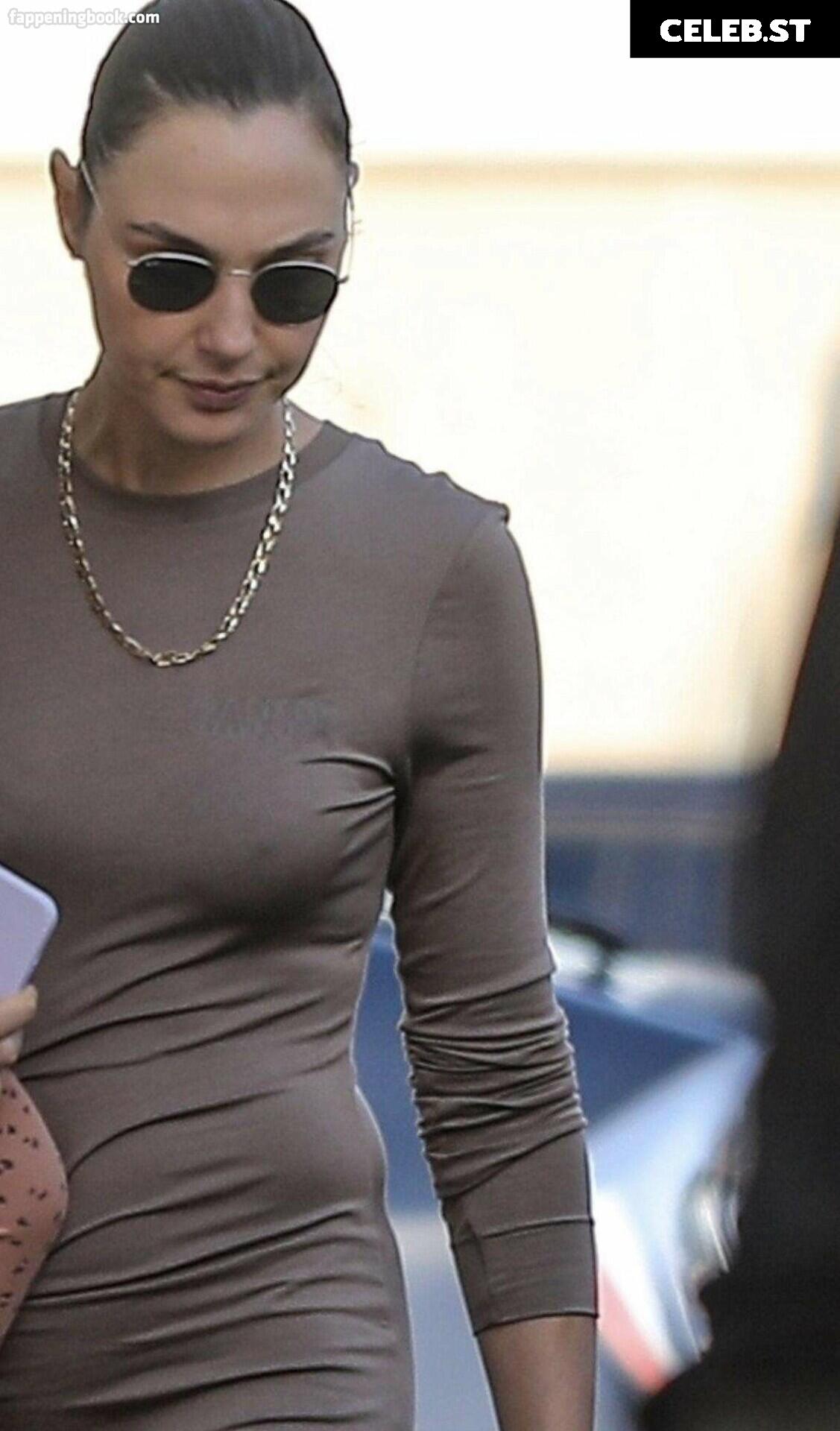 Gal Gadot Image 26320110