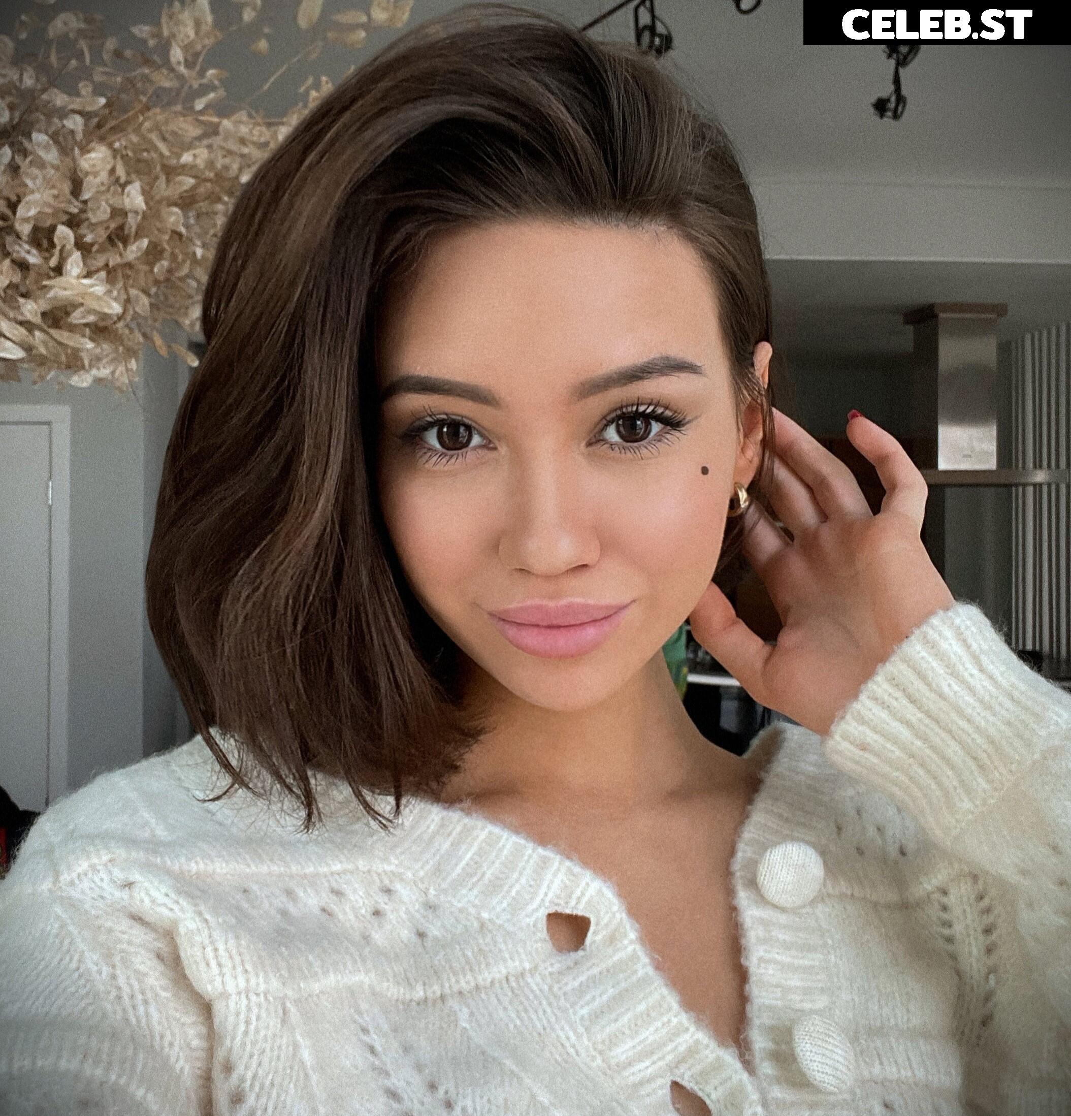 Alina Lando Image 26258475
