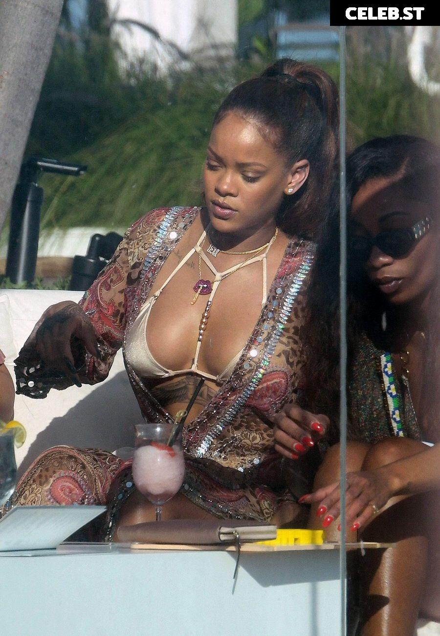 Rihanna Image 26268529