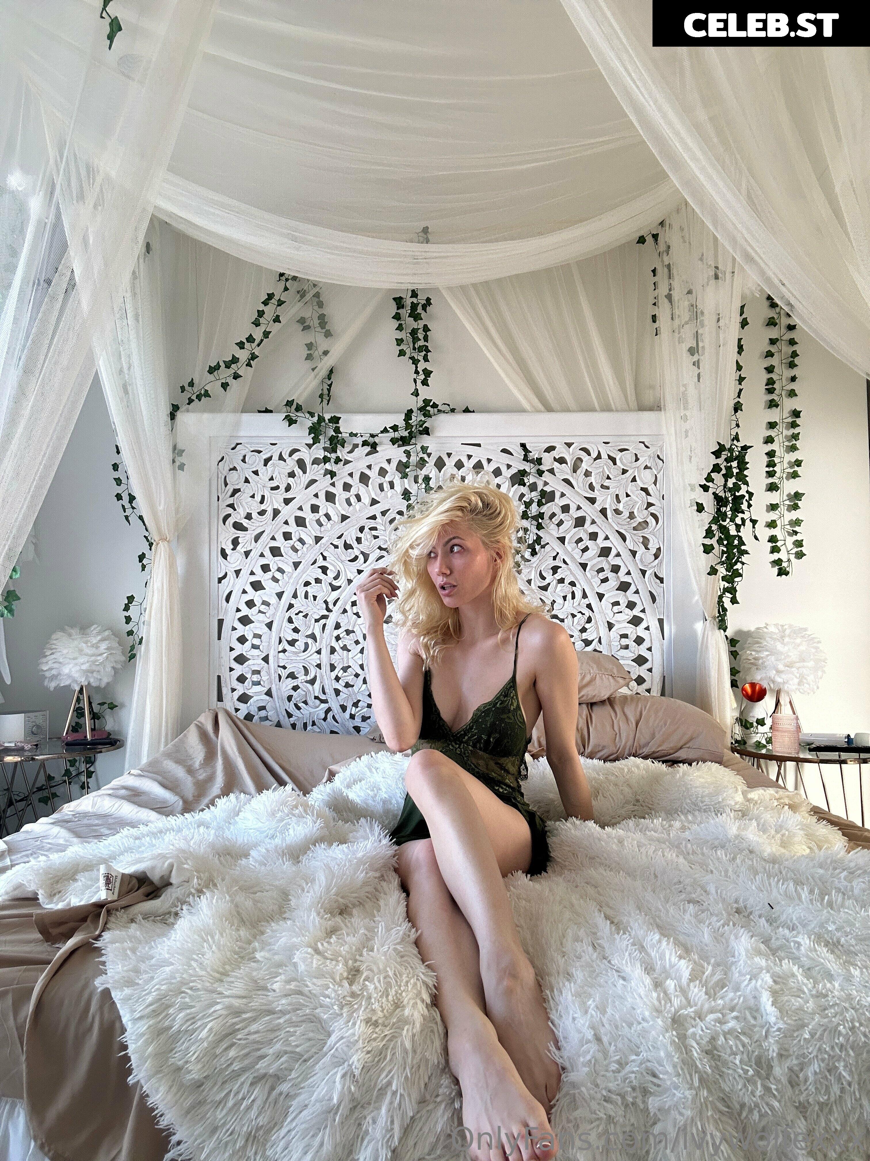 Ivy Wolfe Image 26267367