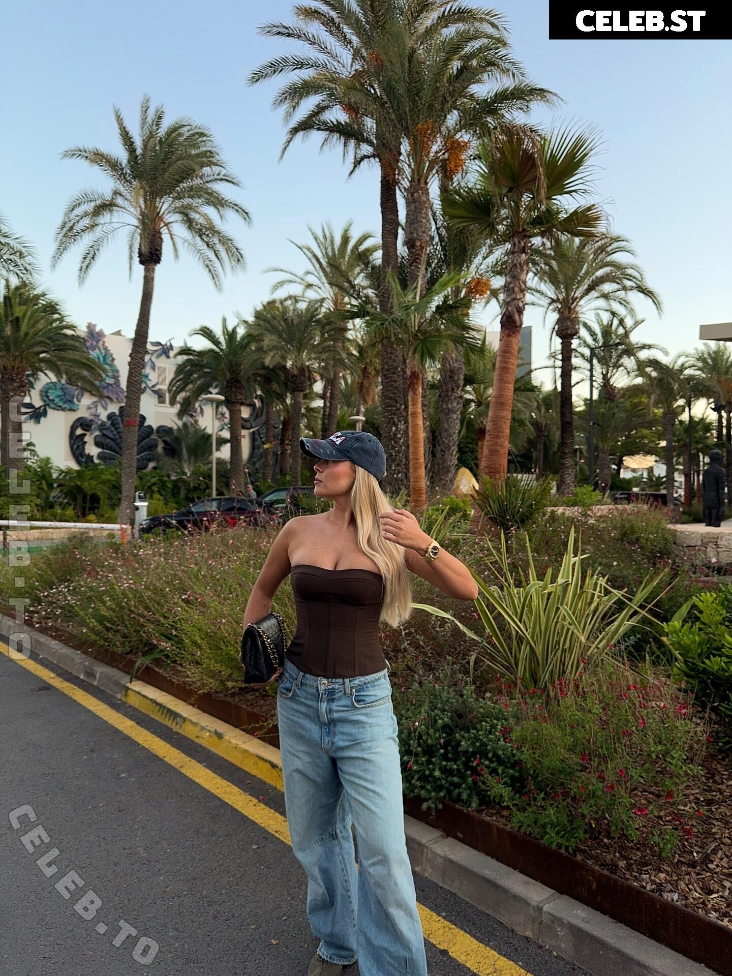 Dagi Bee Image 26277426