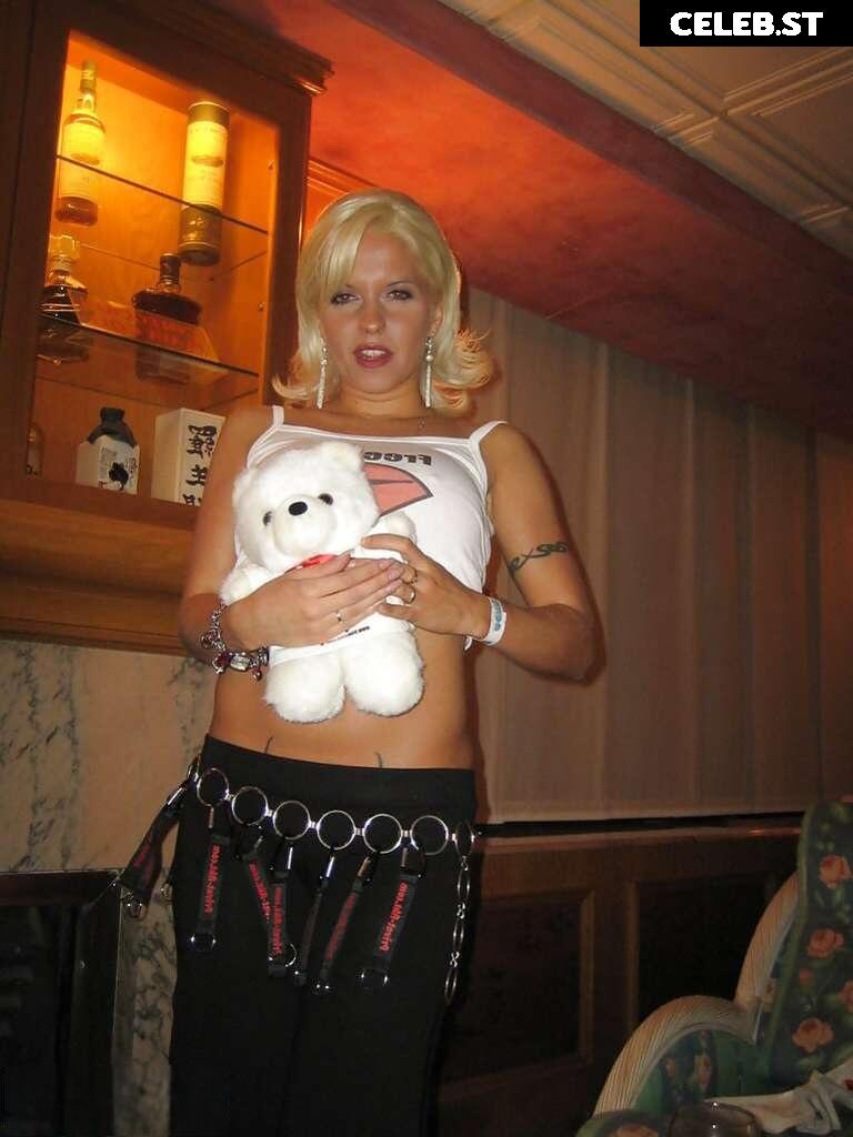 Biggi Bardot Image 26272042