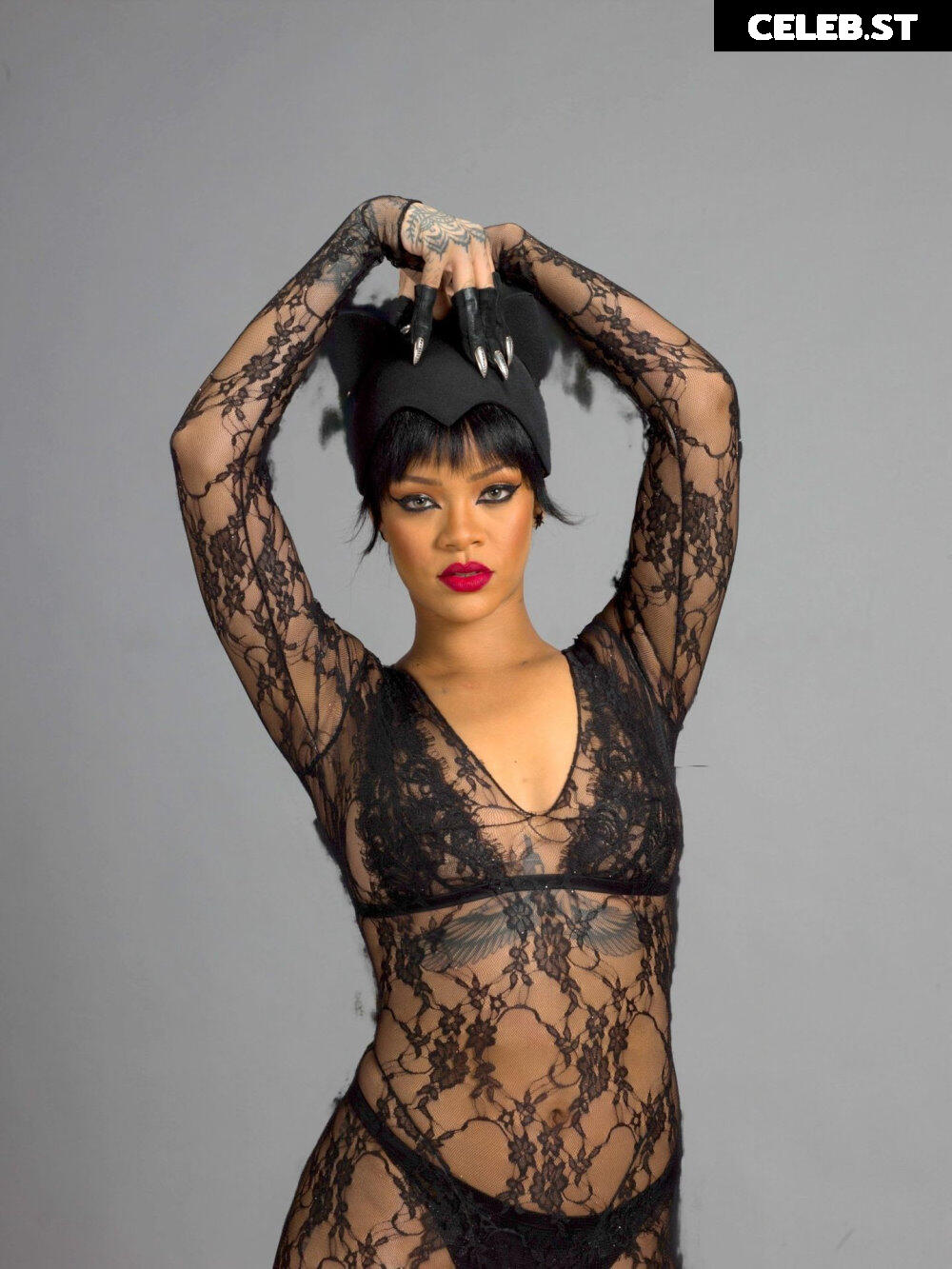 Rihanna Image 26241962