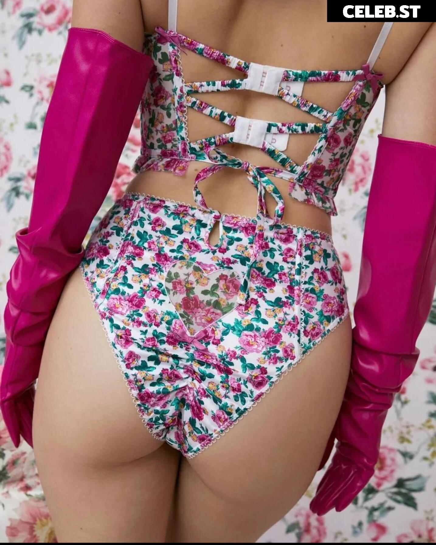 Barbara Palvin Image 26221949