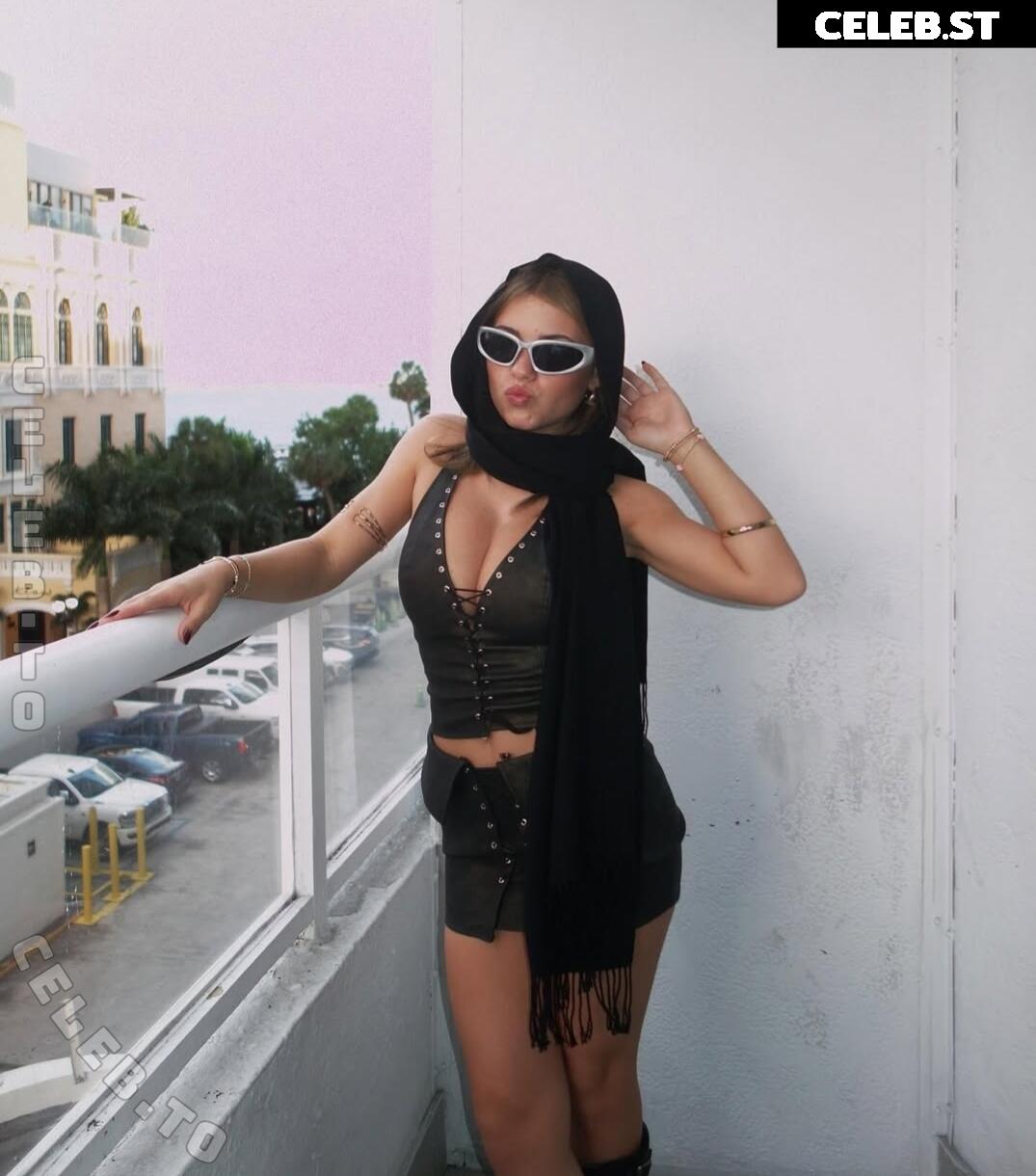 Ariana White Image 26295513