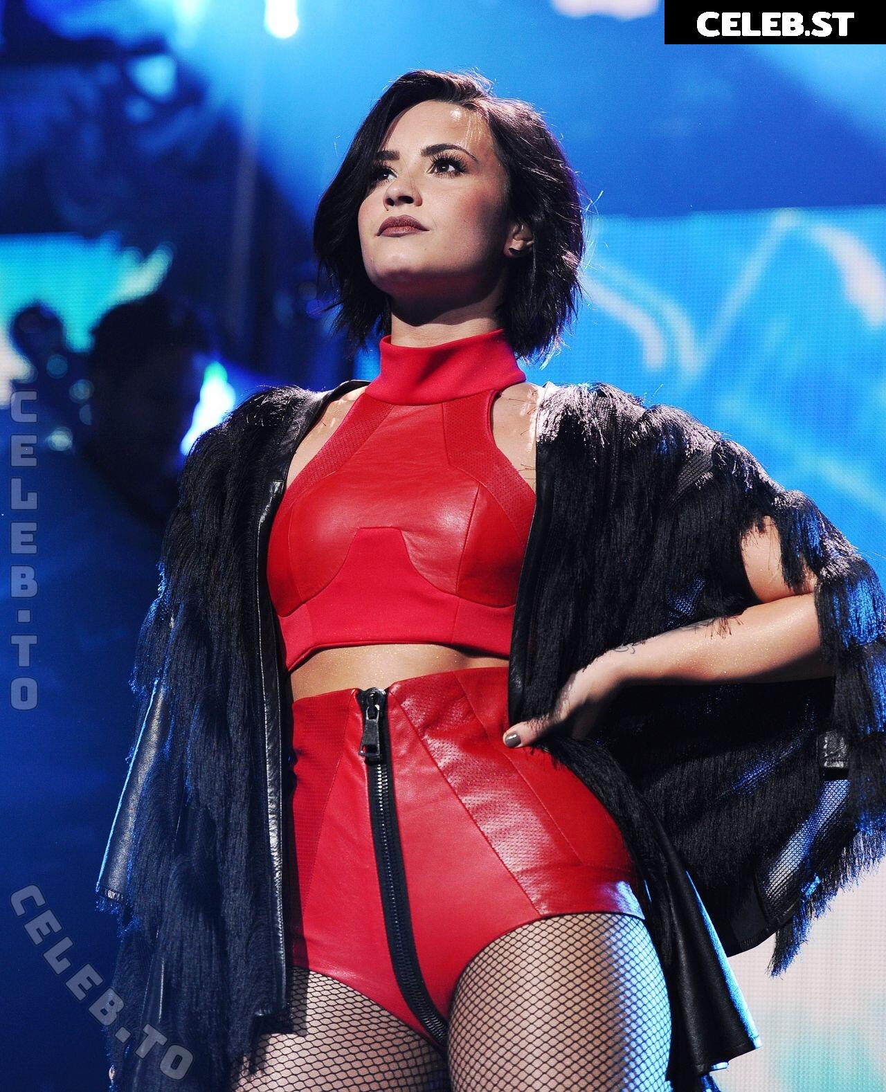 Demi Lovato Image 26292739
