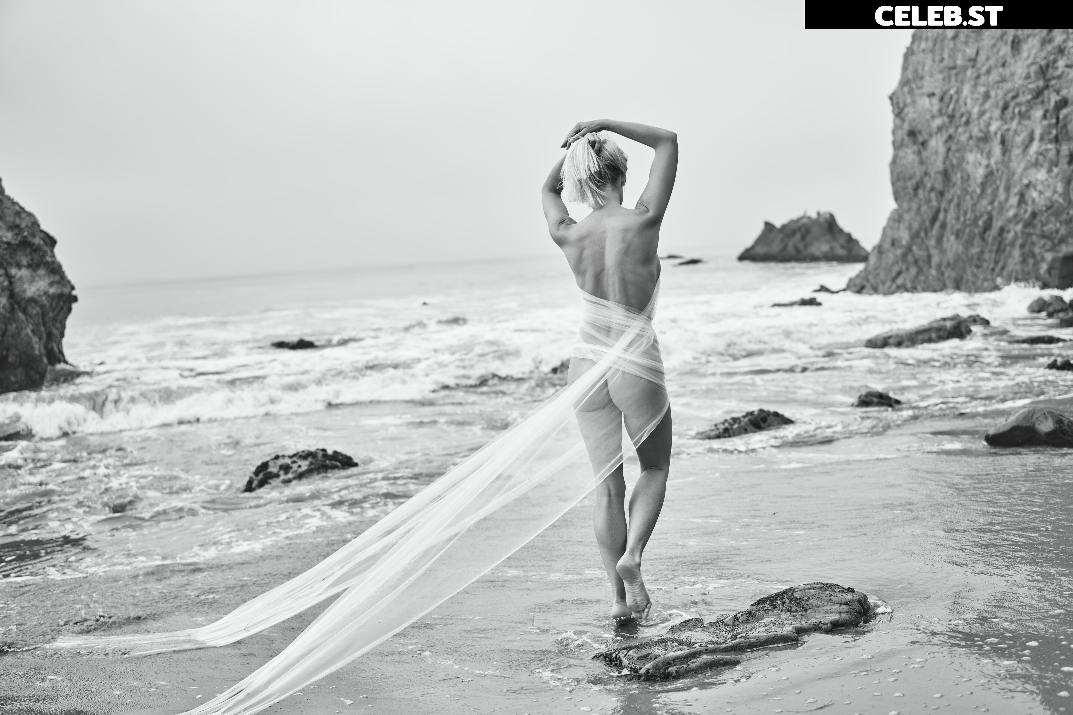 Genevieve Morton Image 26289786