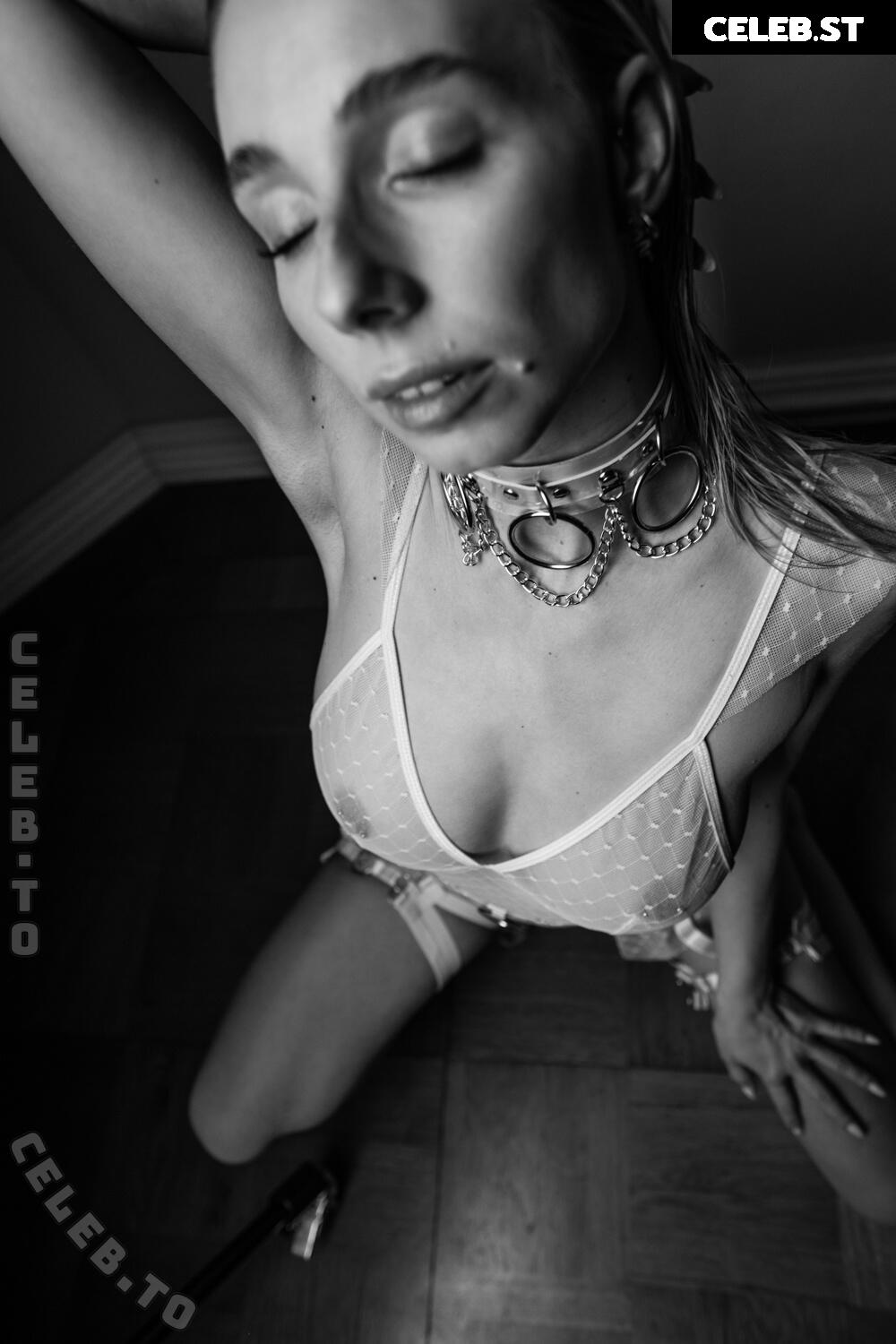 Viktoria Somebody Image 26165112