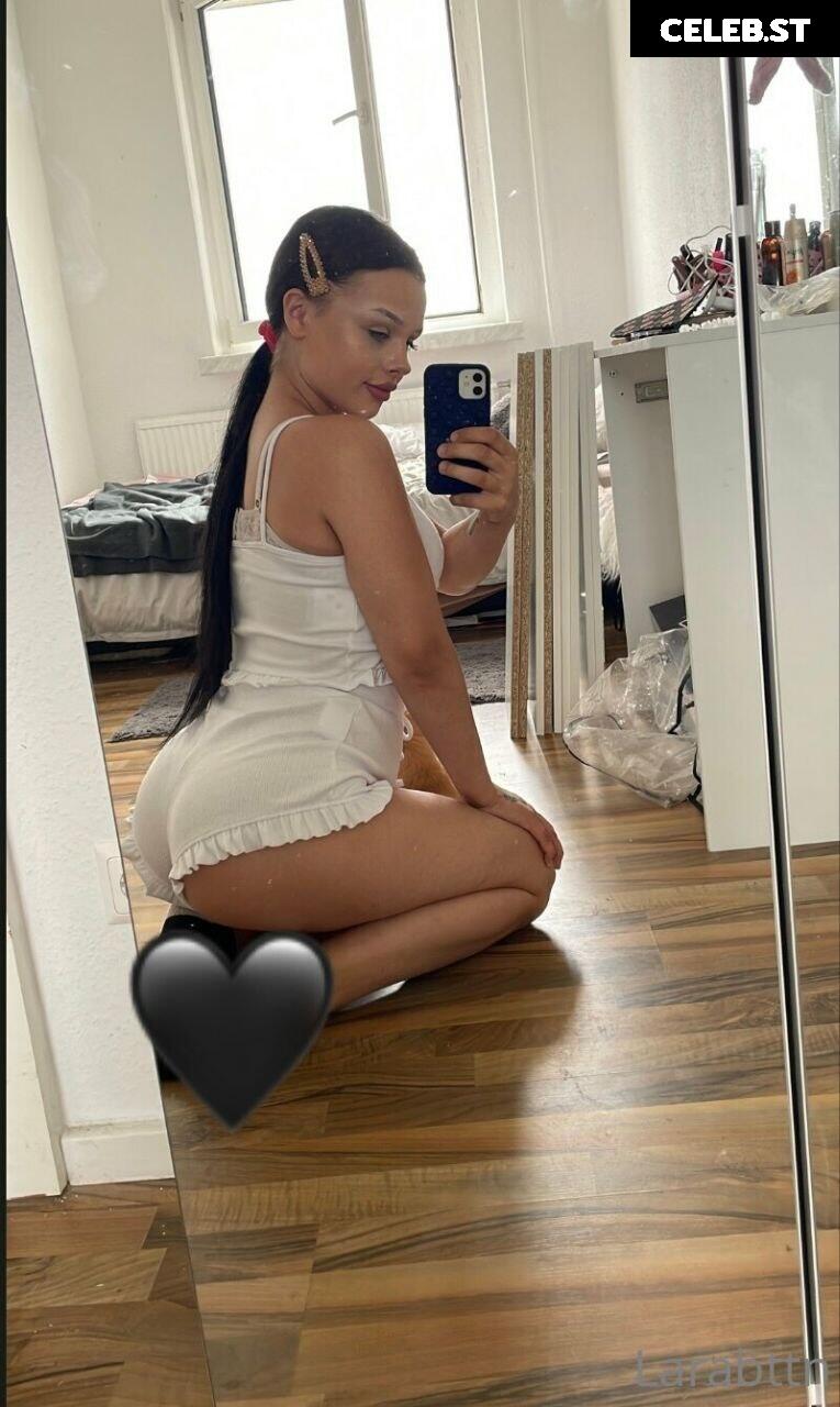 Lara Bttn Image 261649