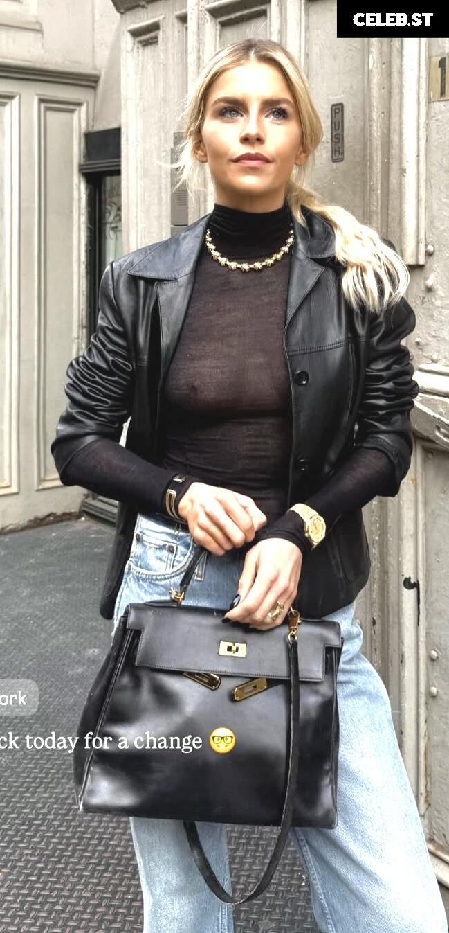 Caro Daur Image 26122550
