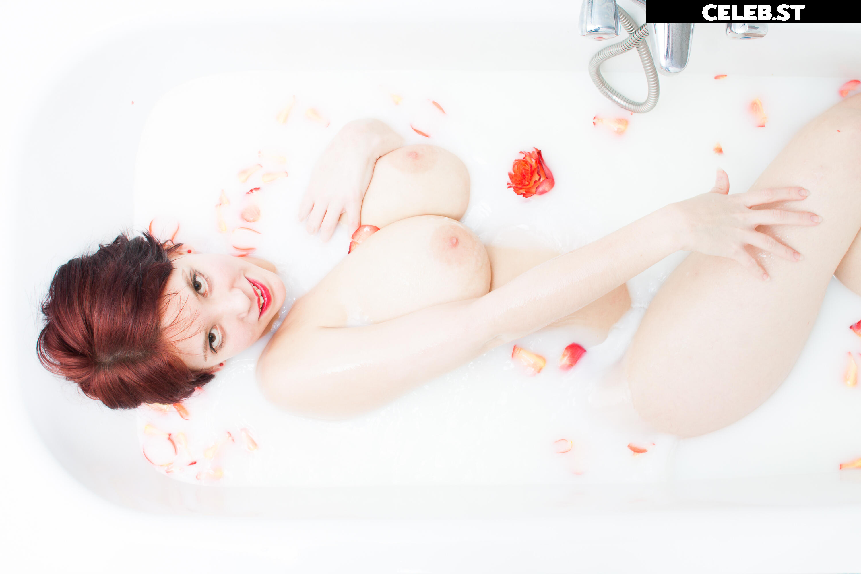 Loona-Lexxington Image 26132955