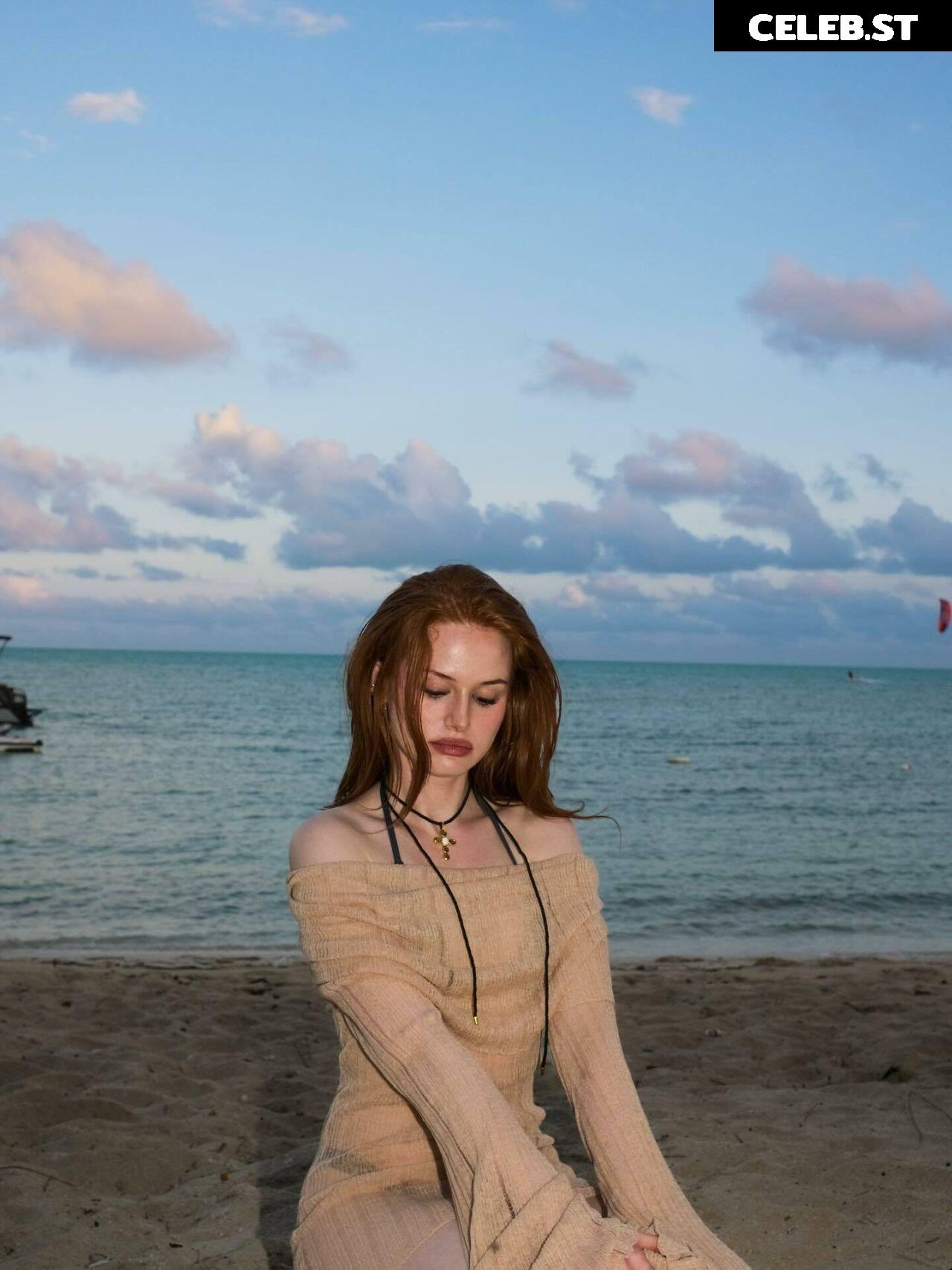 Madelaine Petsch Image 26107784