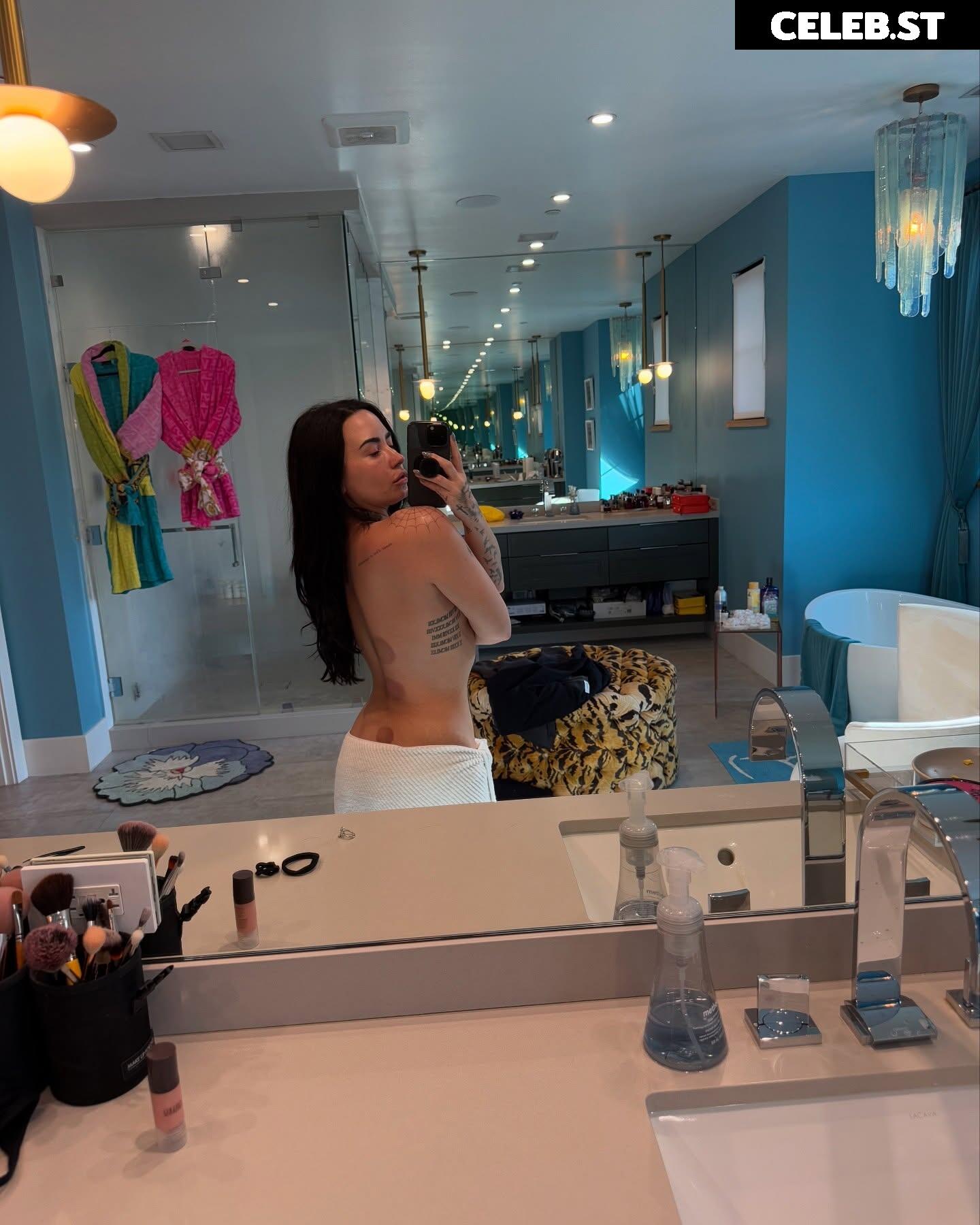 Demi Lovato Image 26196024