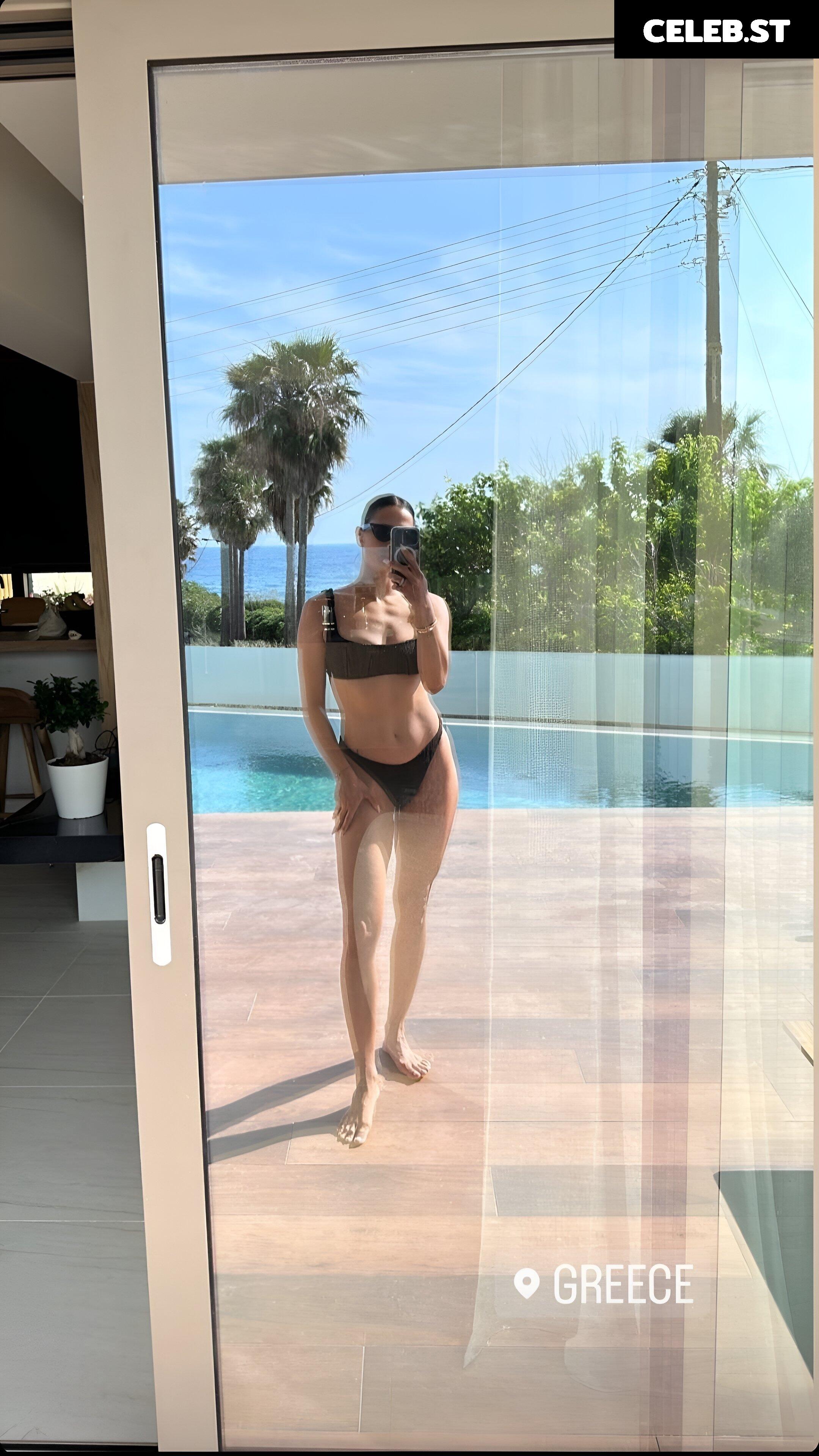 Amira Aly / Pocher Image 26060118