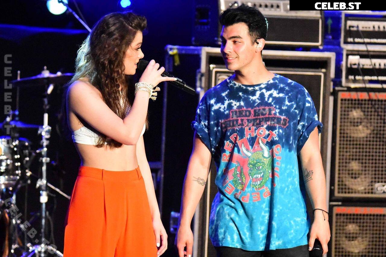 Hailee Steinfeld Image 26012370