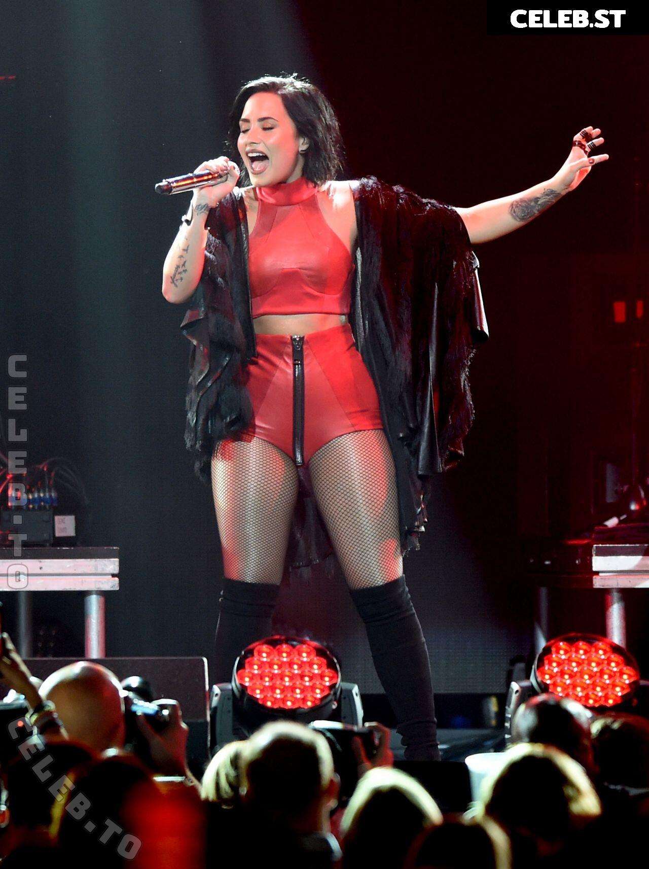 Demi Lovato Image 26038281