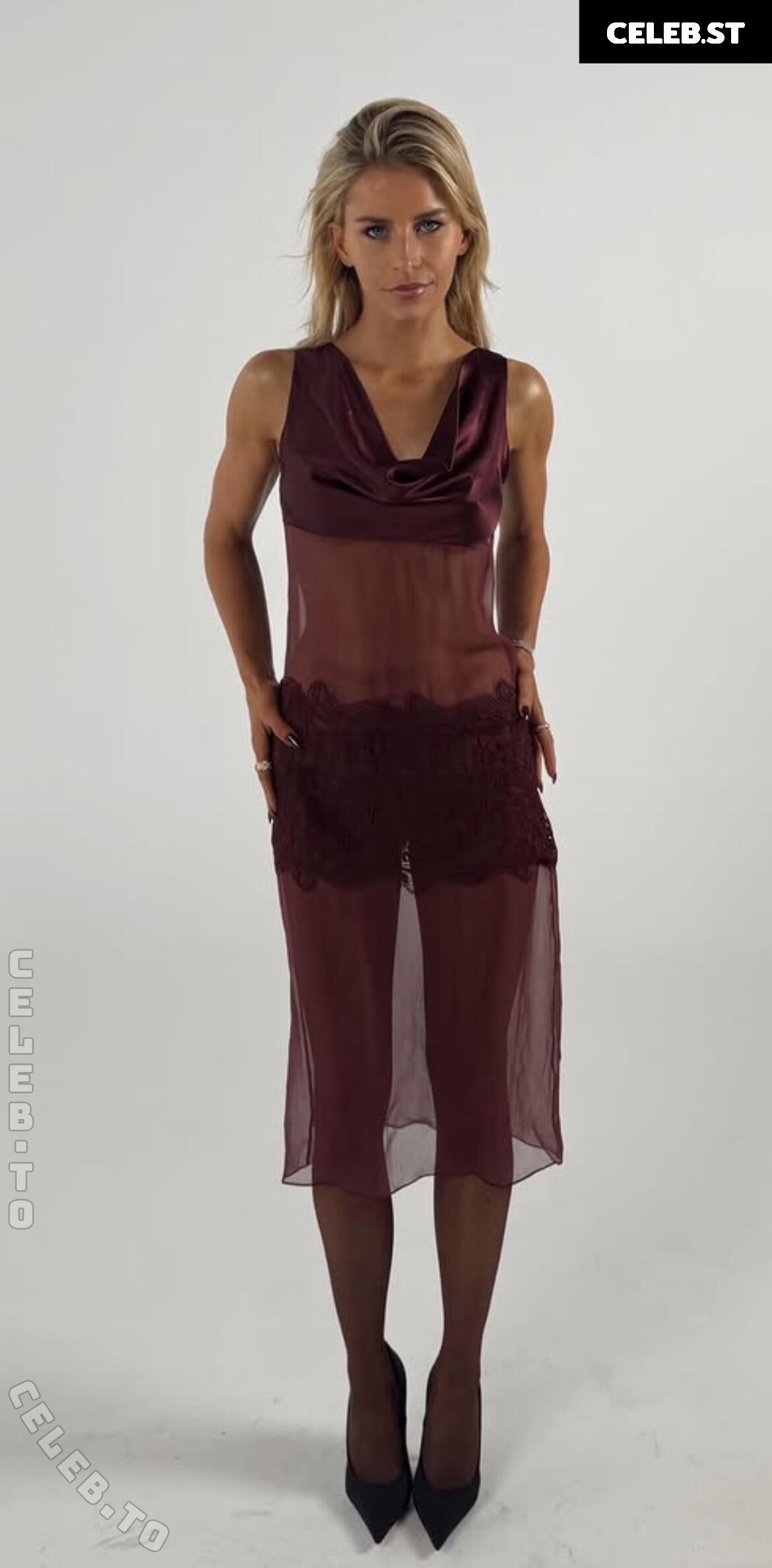 Caro Daur Image 26008761