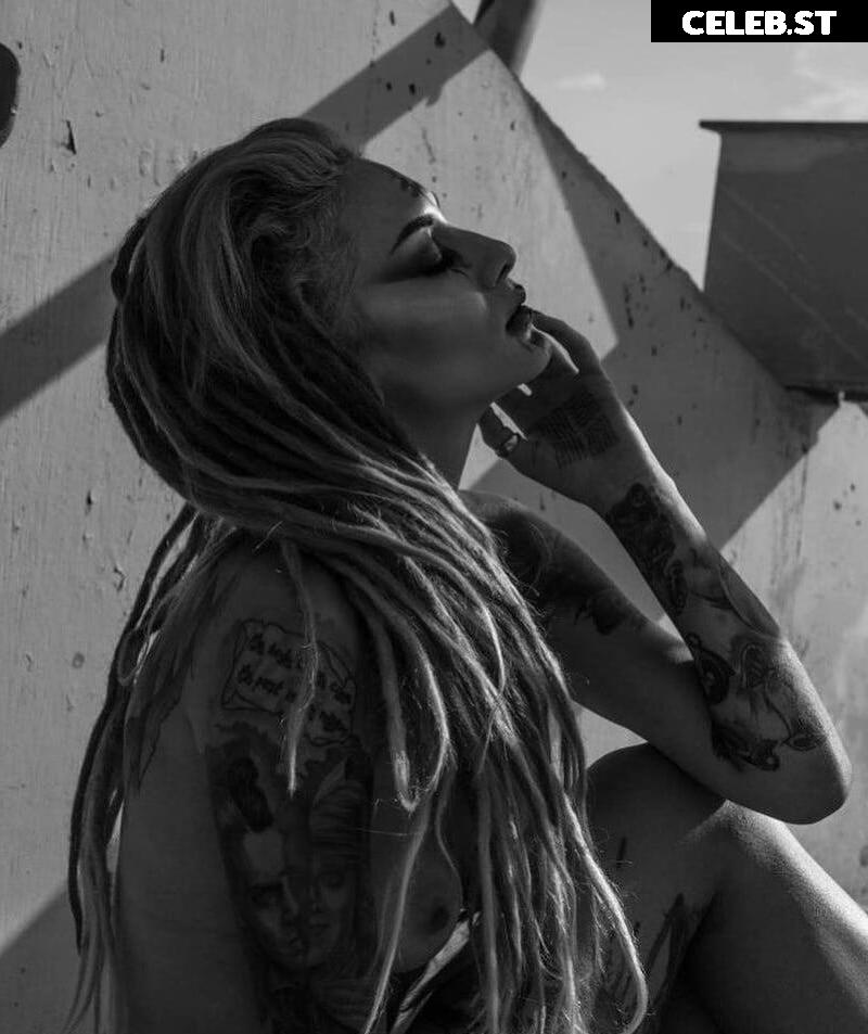 Lena Scissorhands Image 2797701