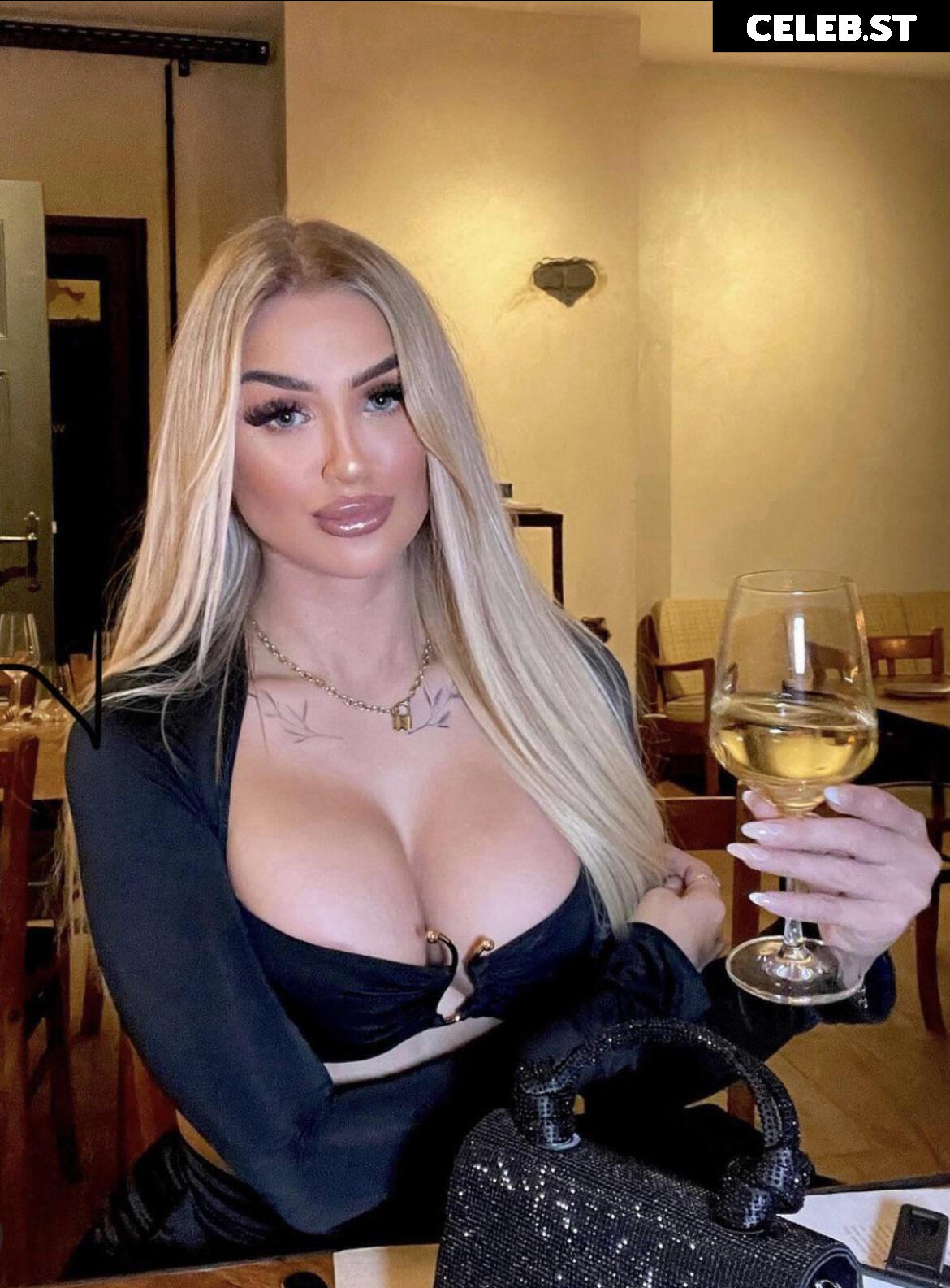 Edda Elisa Image 2792995