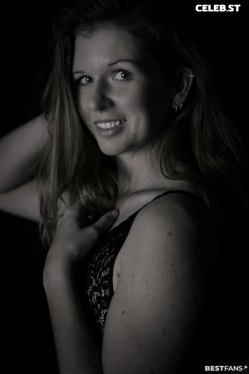 Marie_packt_aus Image 2799854