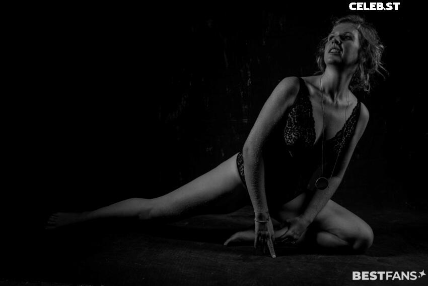 Marie_packt_aus Image 2799829