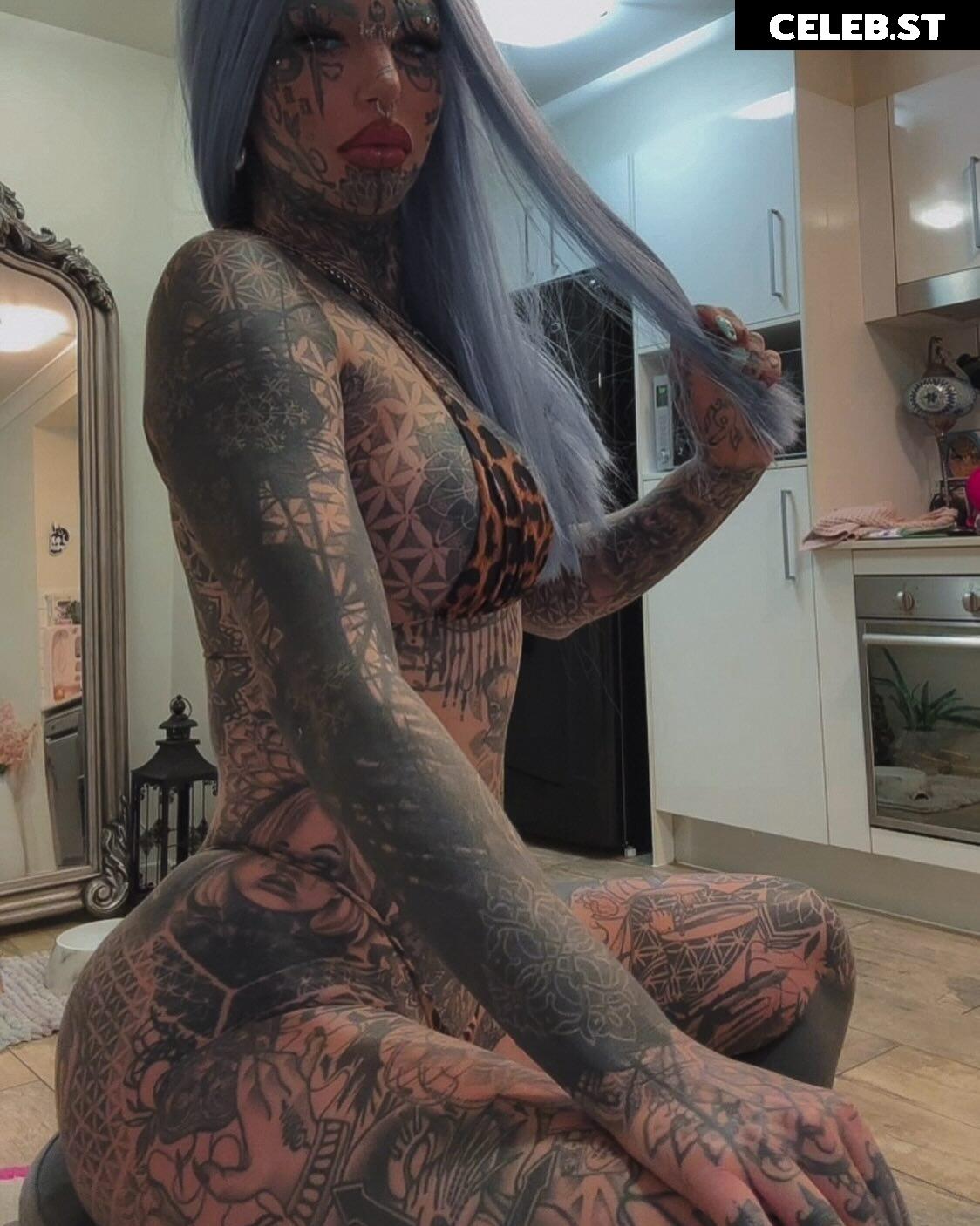 Amber Luke Image 2788456