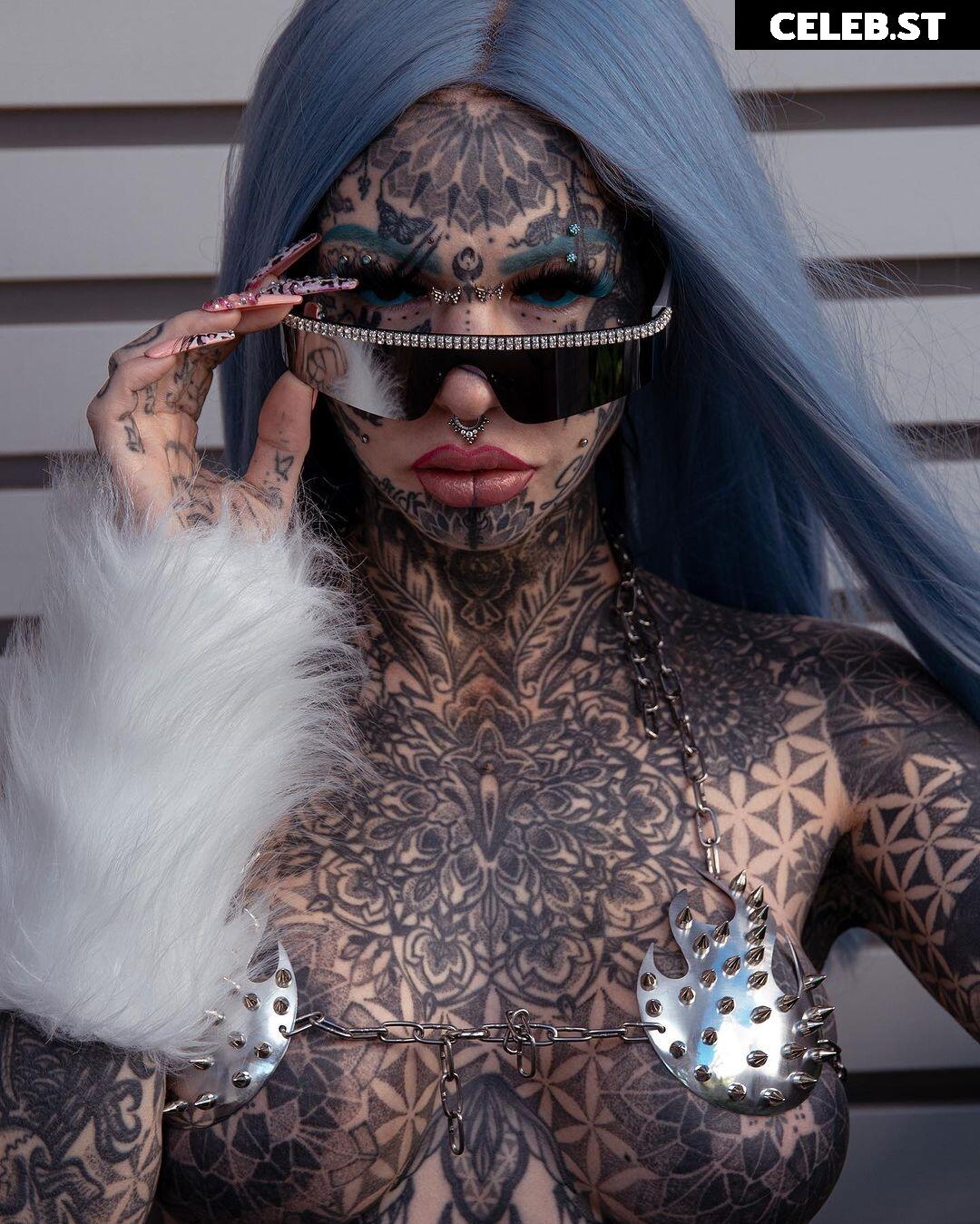 Amber Luke Image 2788328